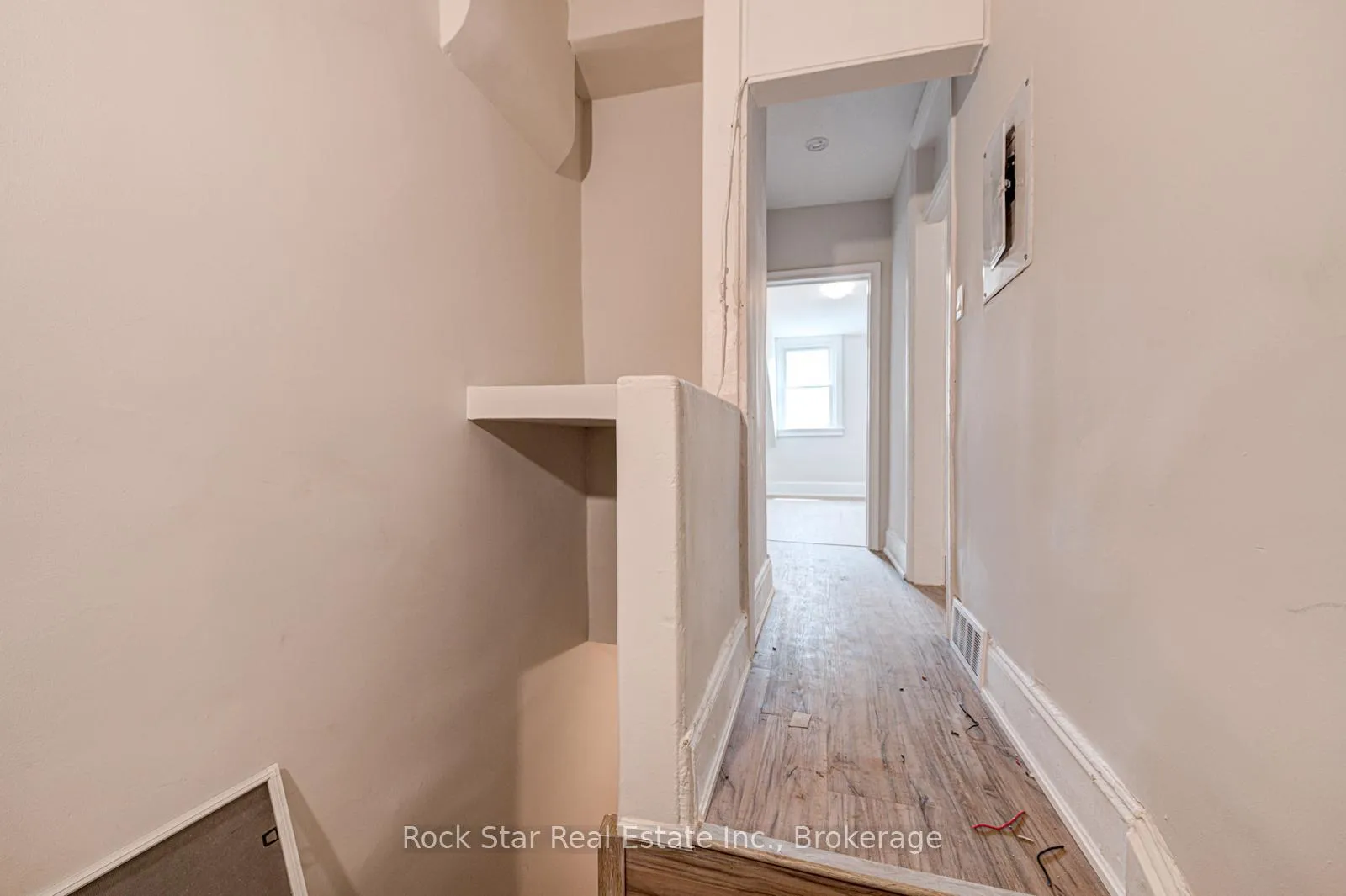 Photo 18 of 115 Cannon Street E, Hamilton, Beasley — HOMEH