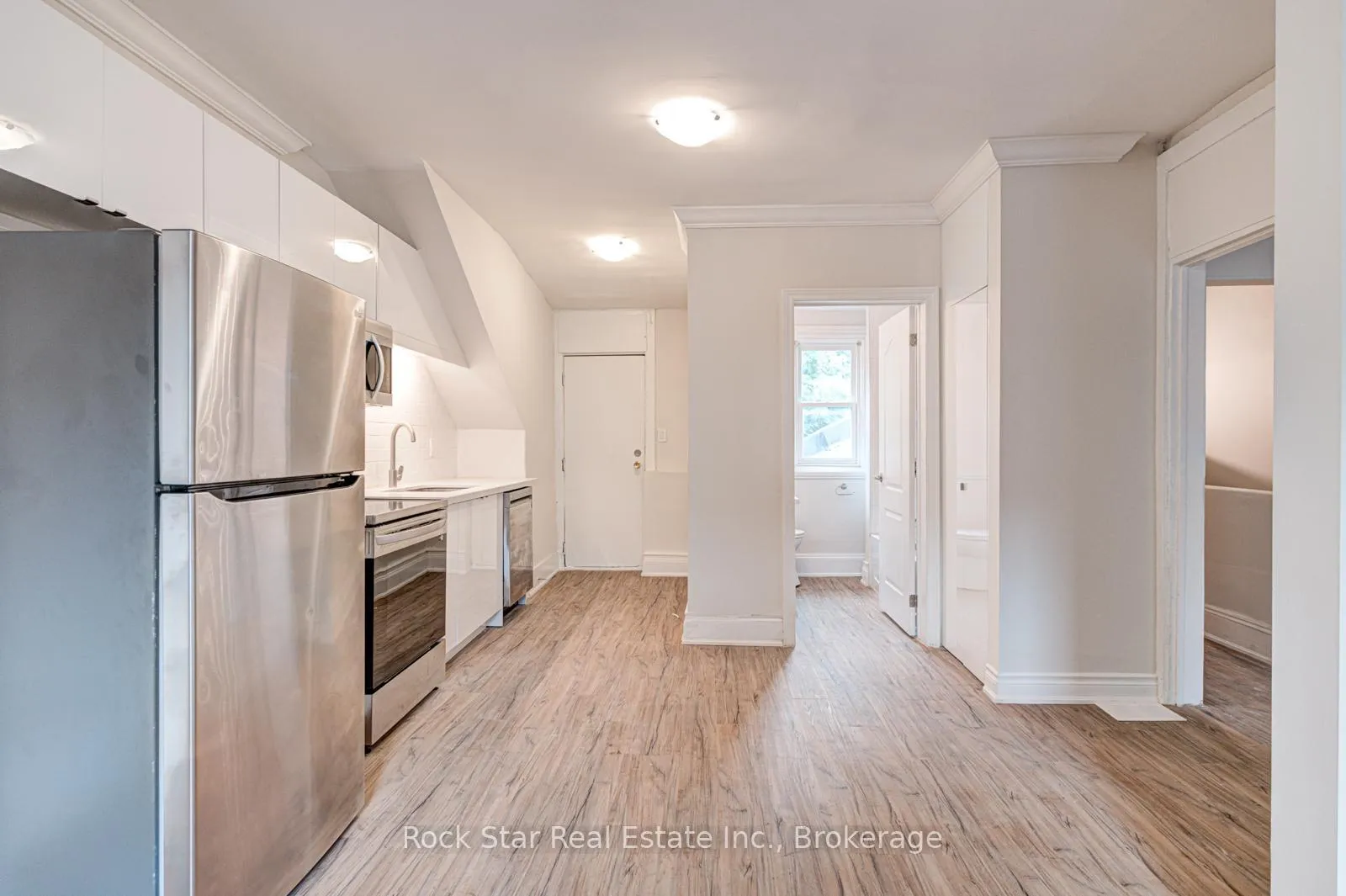 Photo 21 of 115 Cannon Street E, Hamilton, Beasley — HOMEH