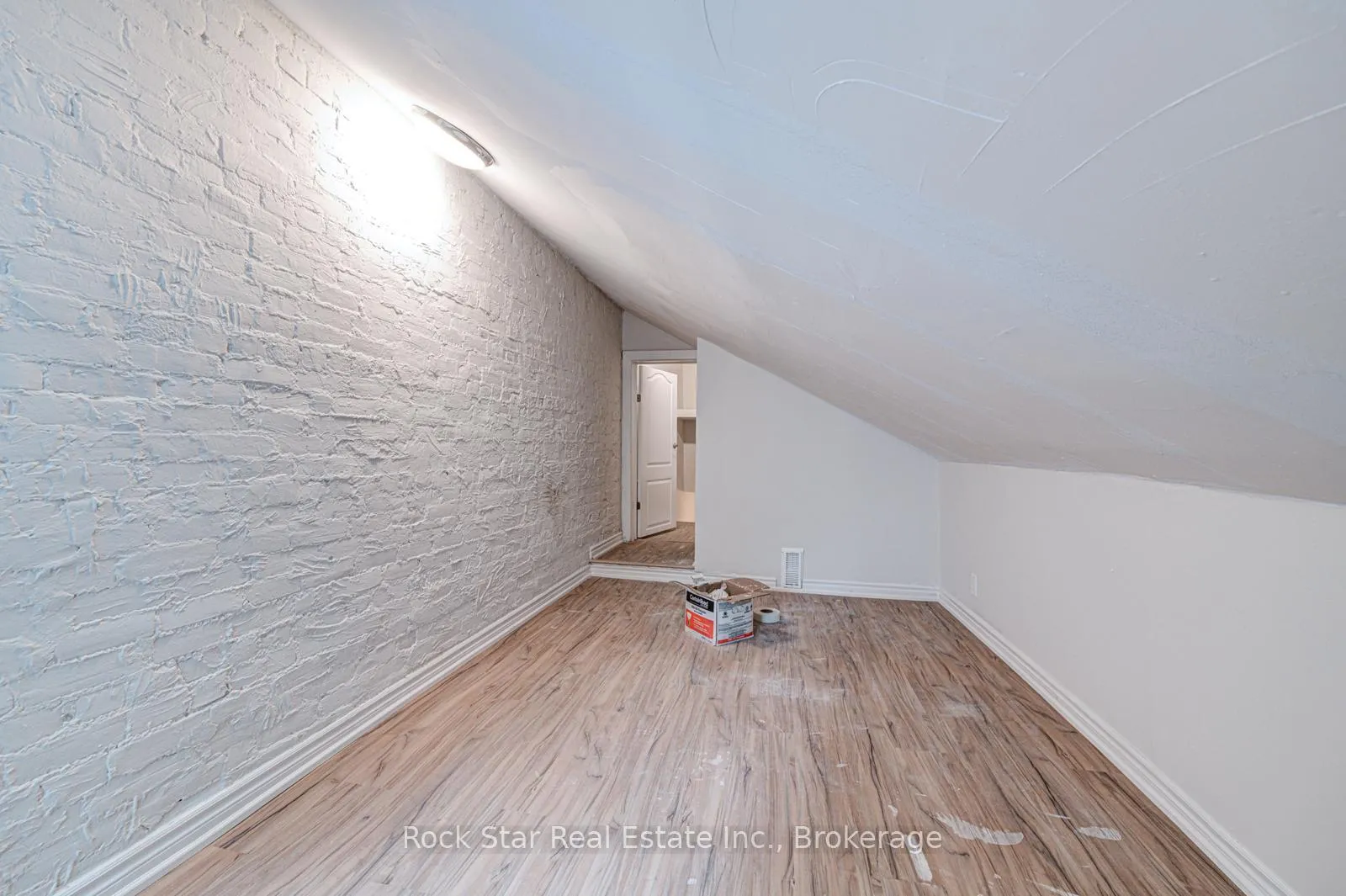 Photo 23 of 115 Cannon Street E, Hamilton, Beasley — HOMEH