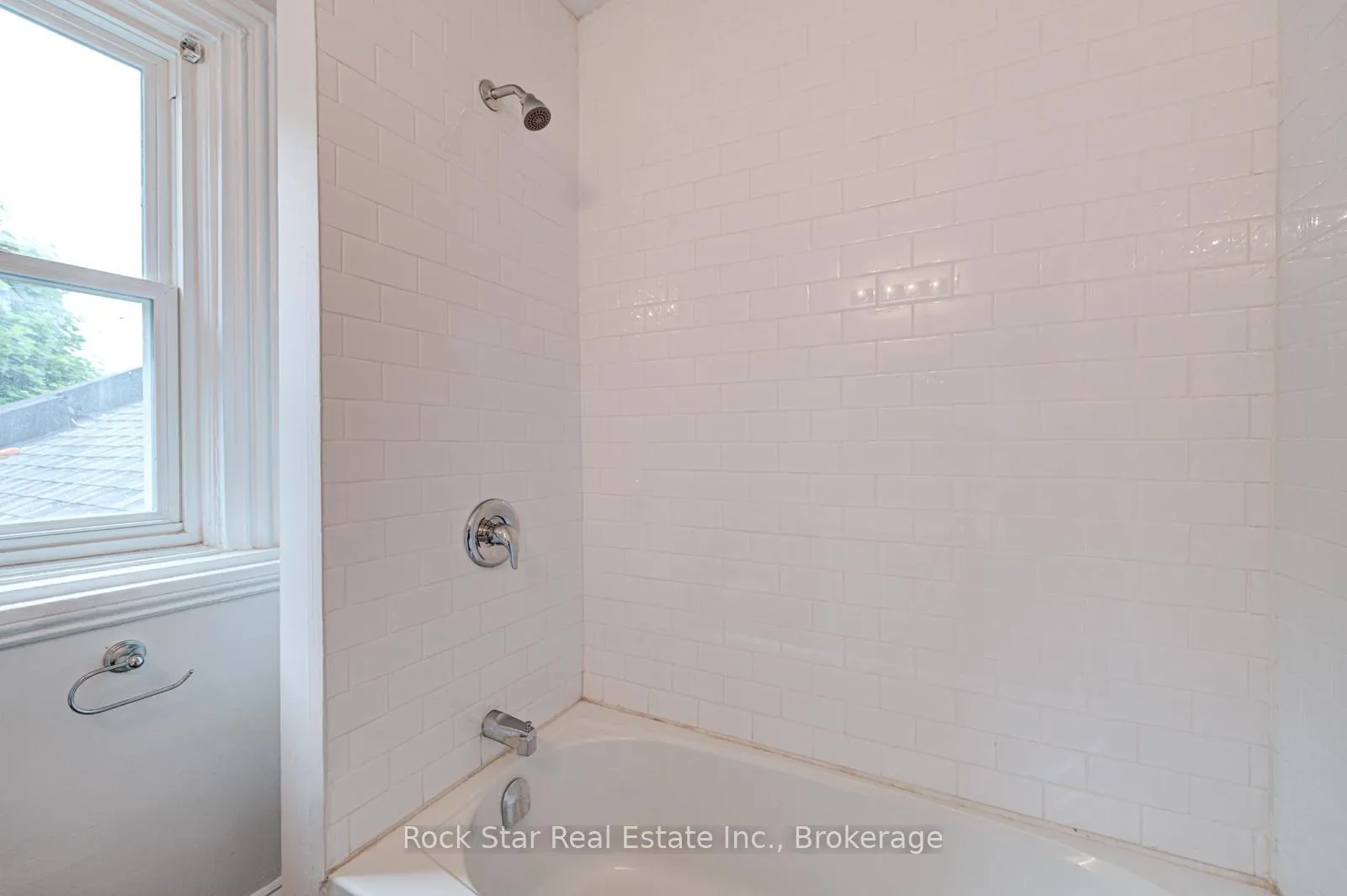 Photo 27 of 115 Cannon Street E, Hamilton, Beasley — HOMEH
