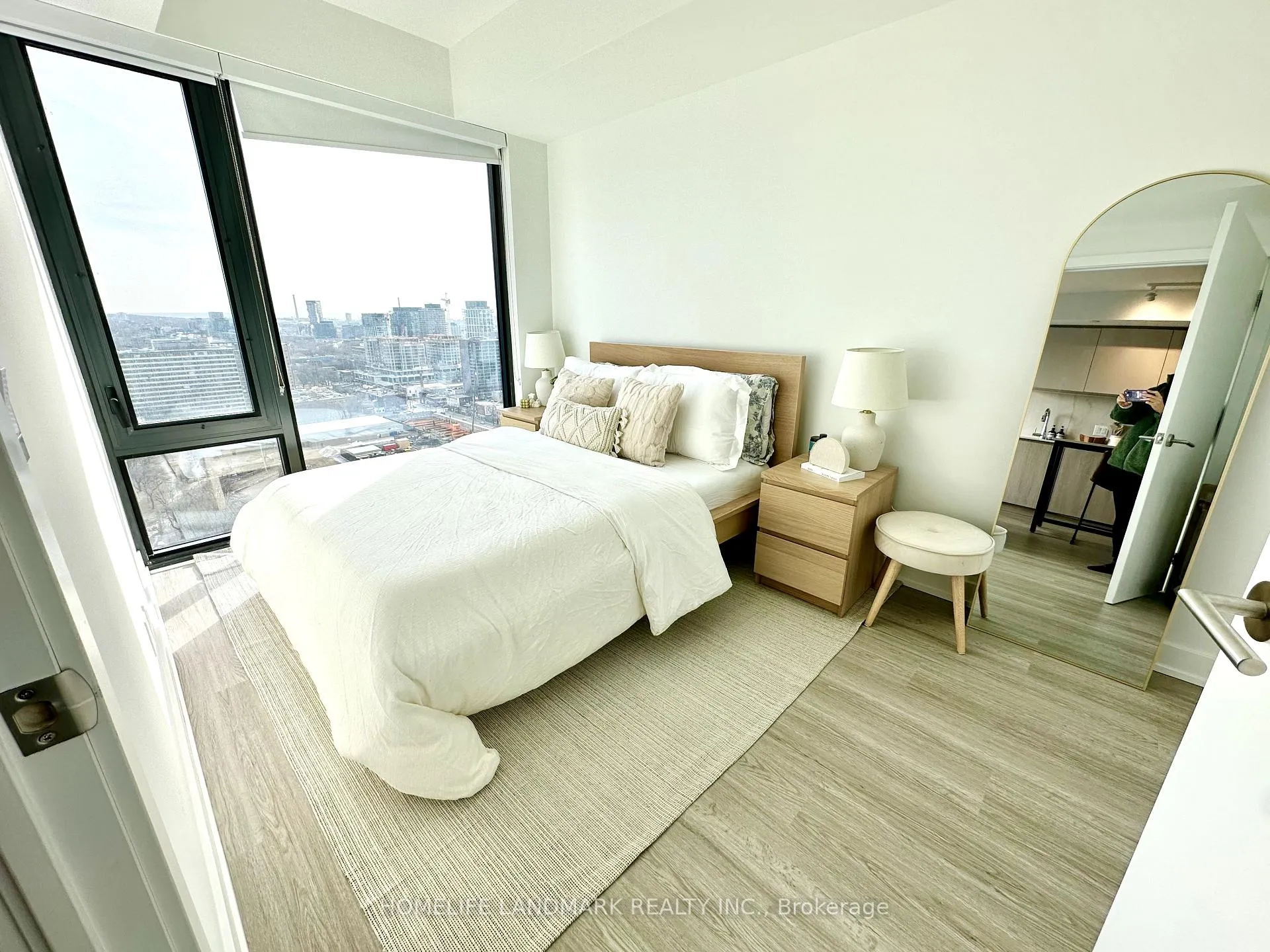 Photo 7 of Unit 2306, 47 Mutual Street, Toronto, Church-Yonge Corridor — HOMEH