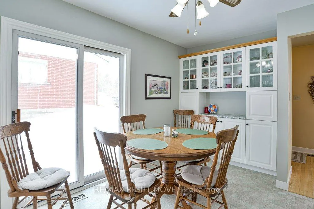 Photo 12 of 429 Highland Avenue, Orillia — HOMEH