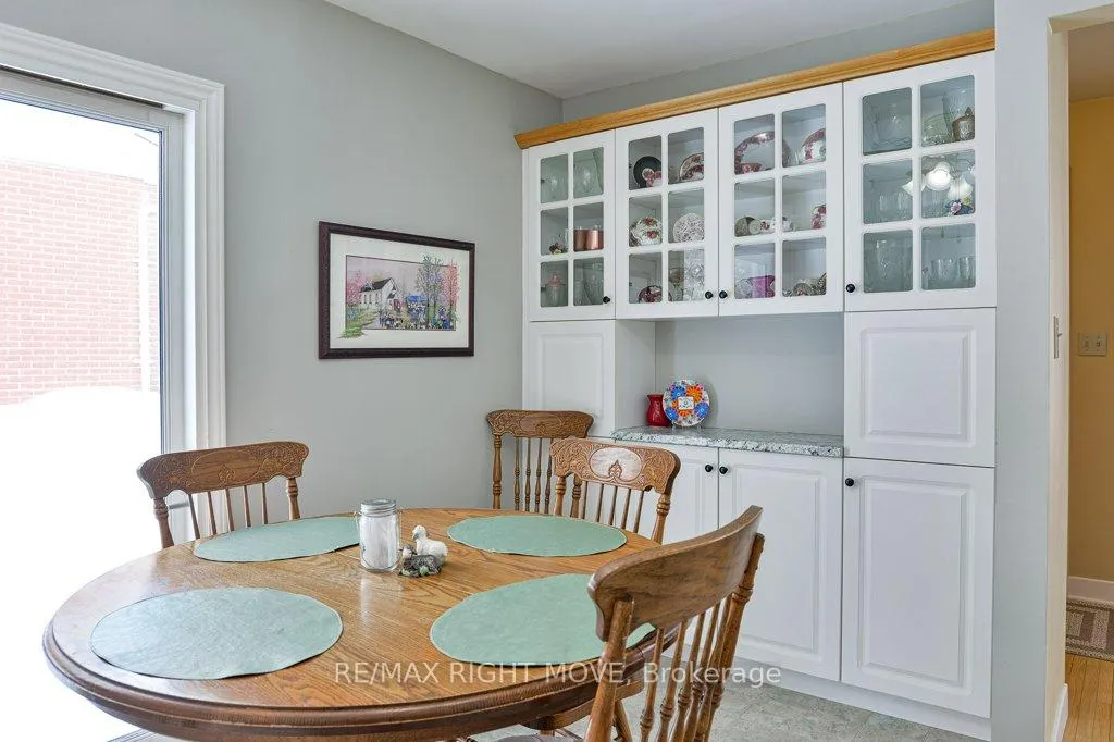 Photo 13 of 429 Highland Avenue, Orillia — HOMEH