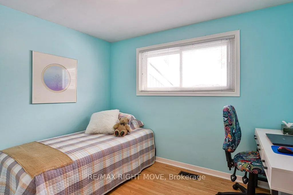 Photo 21 of 429 Highland Avenue, Orillia — HOMEH
