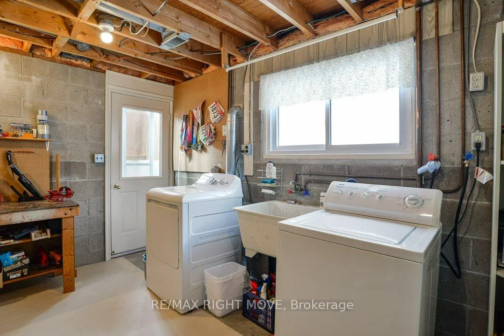 Photo 26 of 429 Highland Avenue, Orillia — HOMEH
