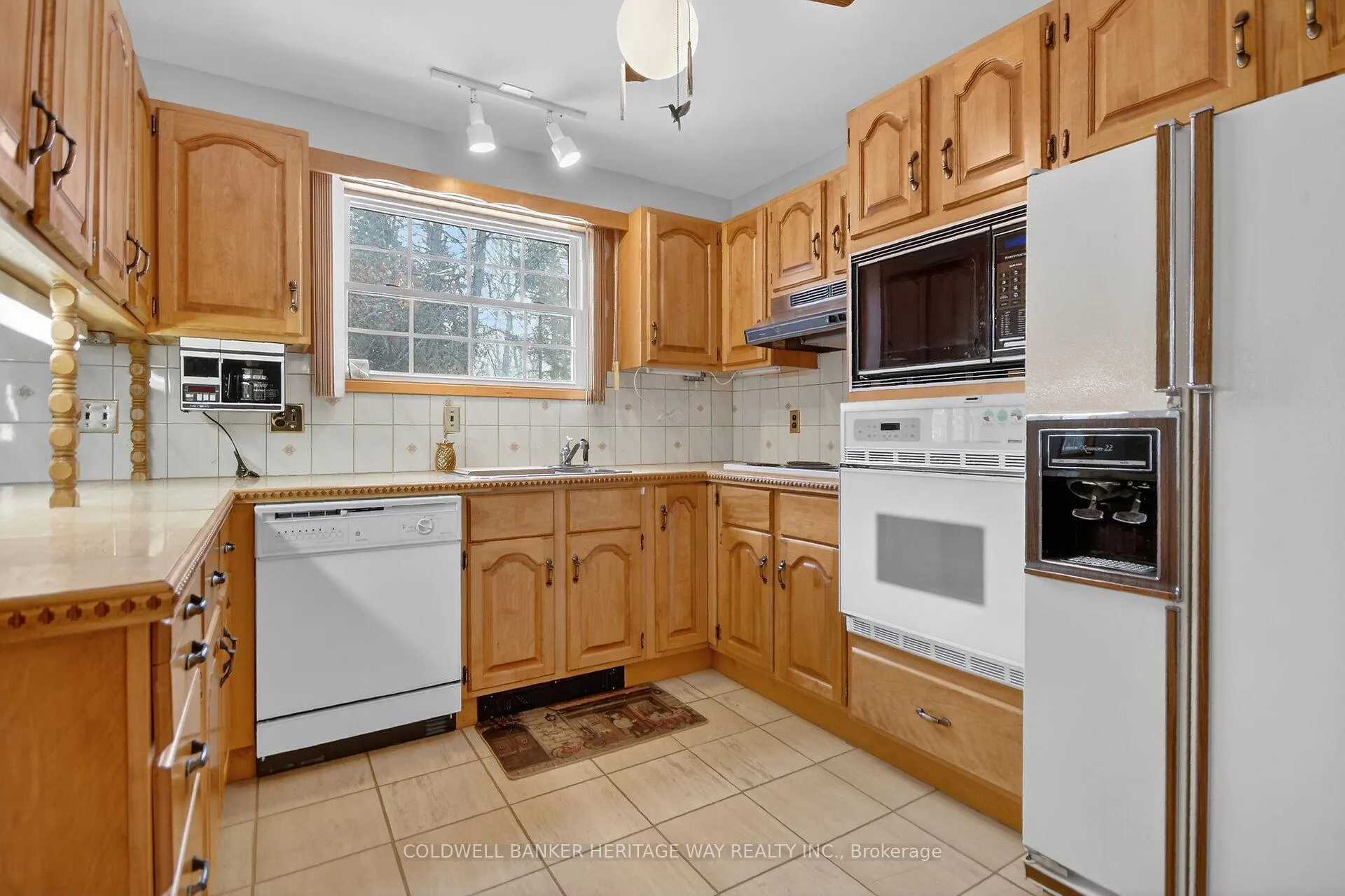Photo 15 of 122 Avenue 4, Beckwith, Beckwith Twp — HOMEH