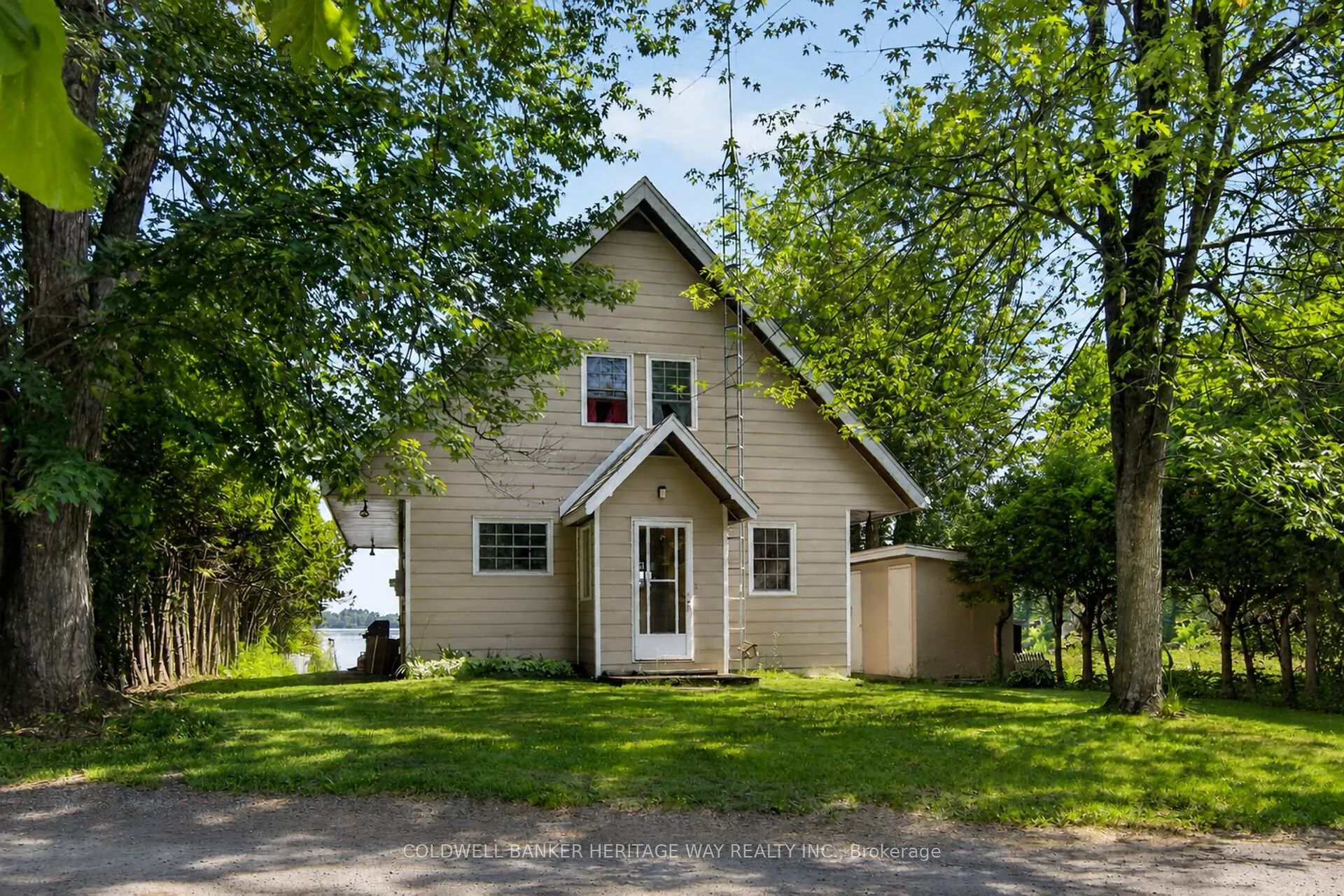 Photo 3 of 122 Avenue 4, Beckwith, Beckwith Twp — HOMEH