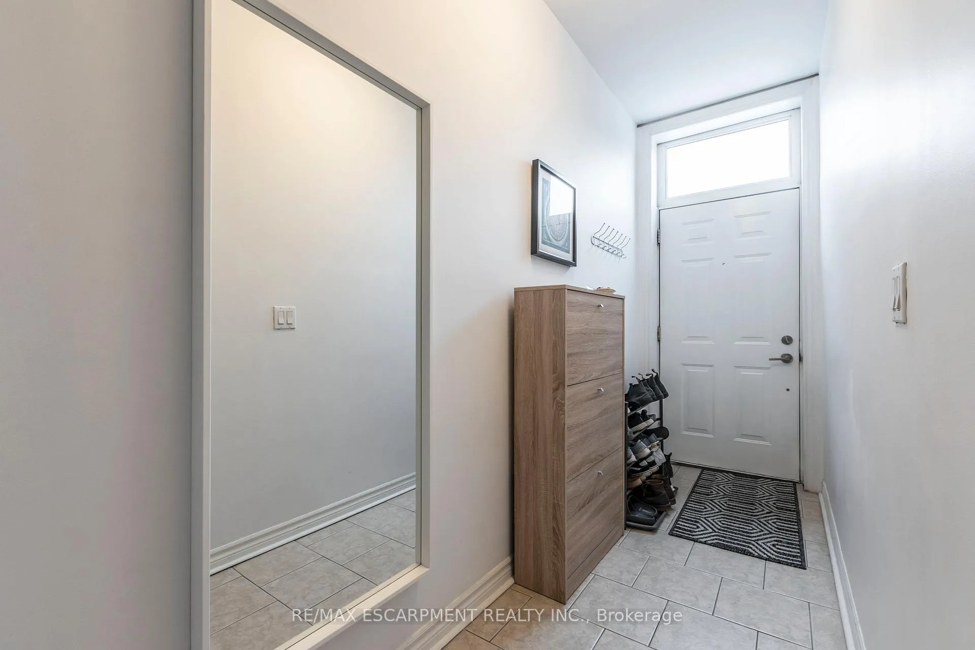 Photo 3 of 346 Hughson Street N, Hamilton, North End — HOMEH