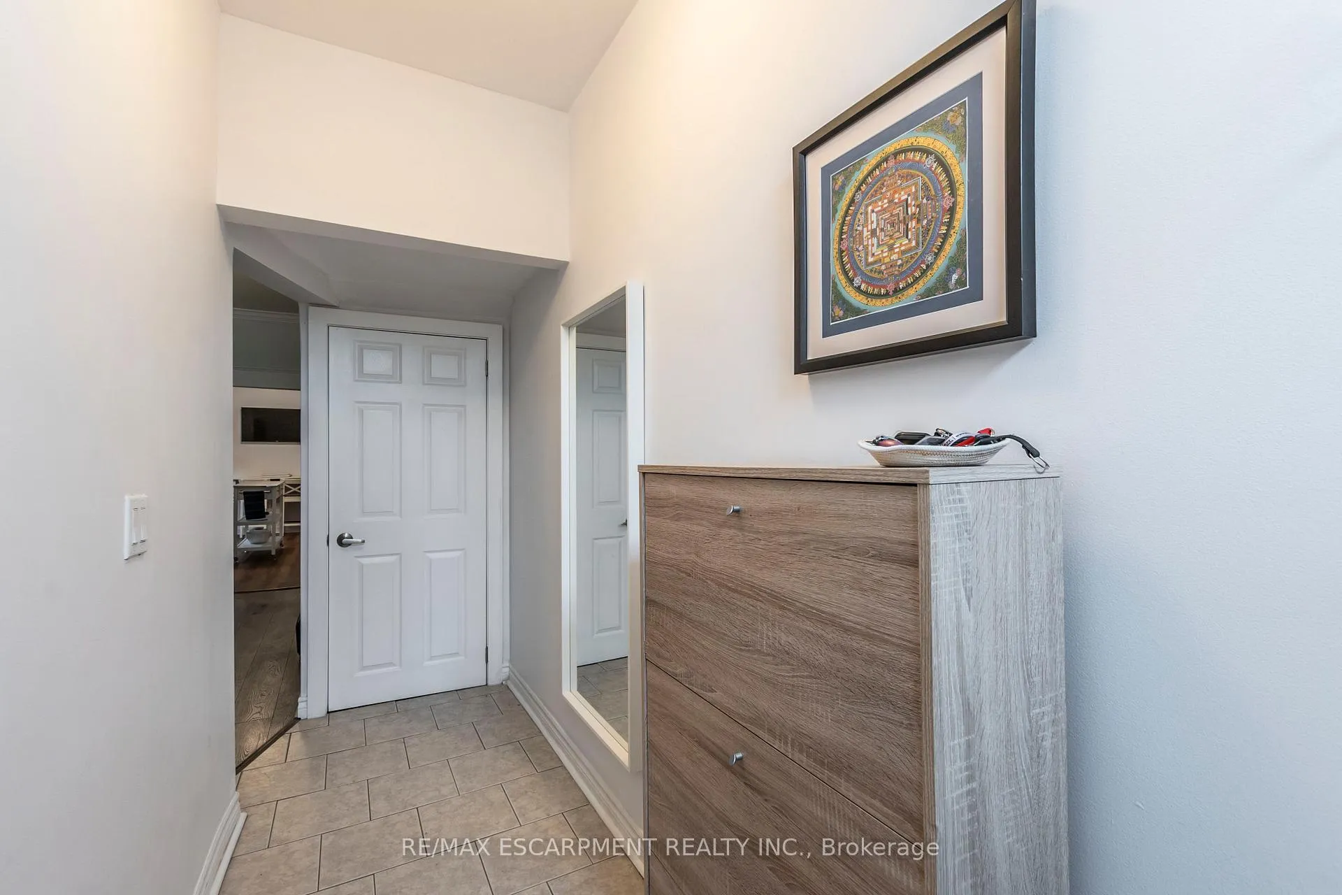 Photo 4 of 346 Hughson Street N, Hamilton, North End — HOMEH
