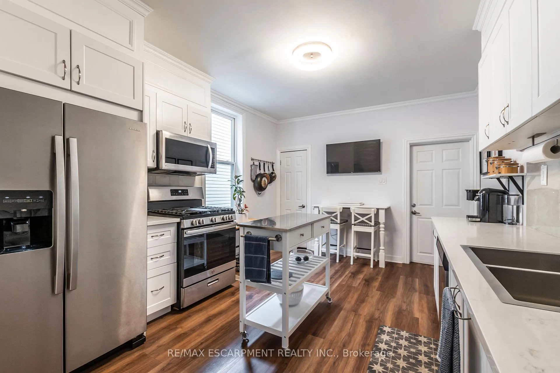 Photo 9 of 346 Hughson Street N, Hamilton, North End — HOMEH
