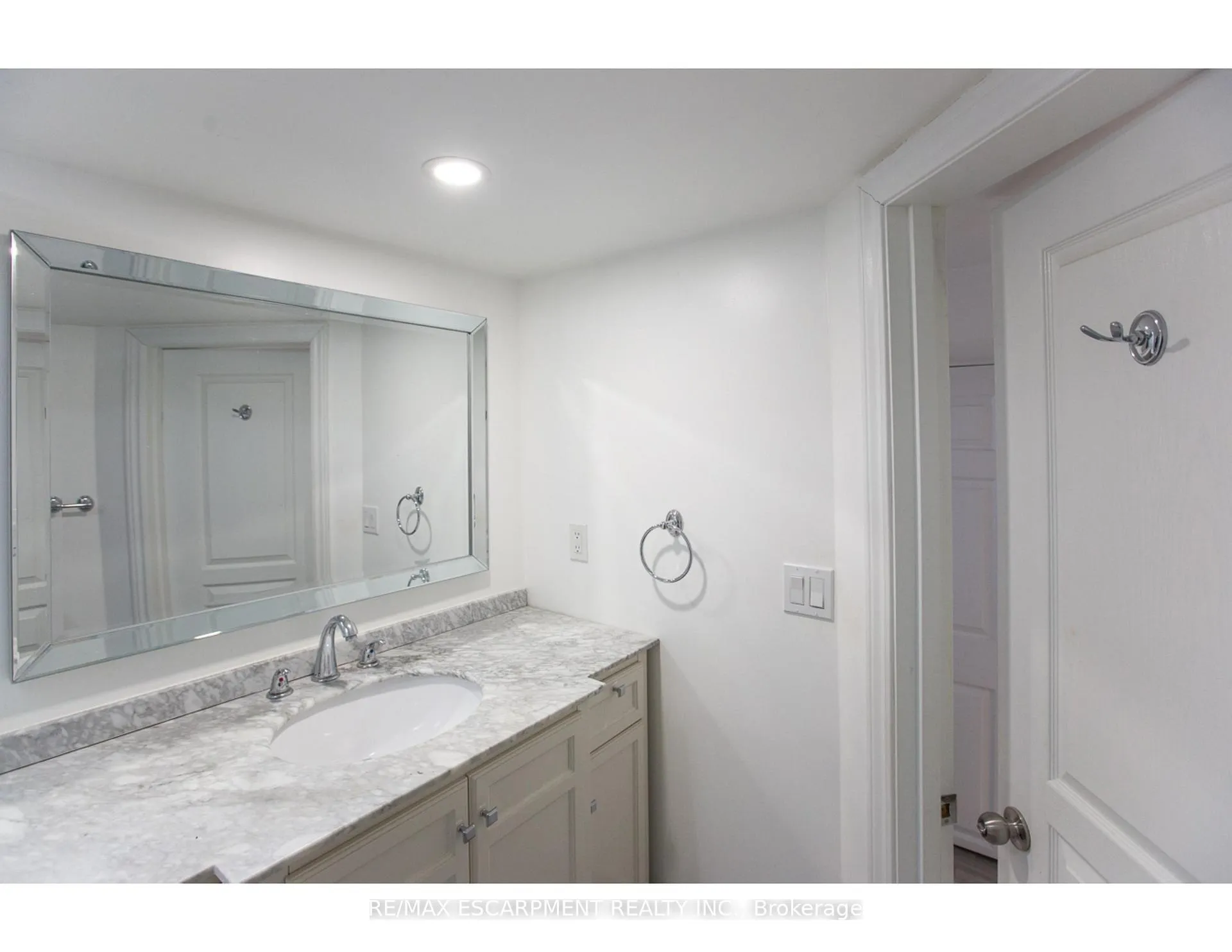 Photo 36 of 346 Hughson Street N, Hamilton, North End — HOMEH