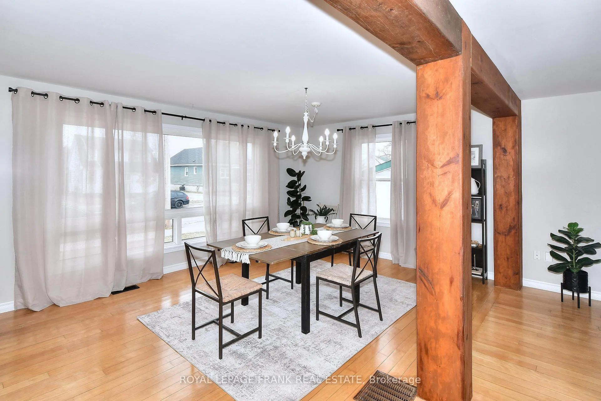 Photo 5 of 475 Brioux Avenue, Peterborough, Otonabee Ward 1 — HOMEH