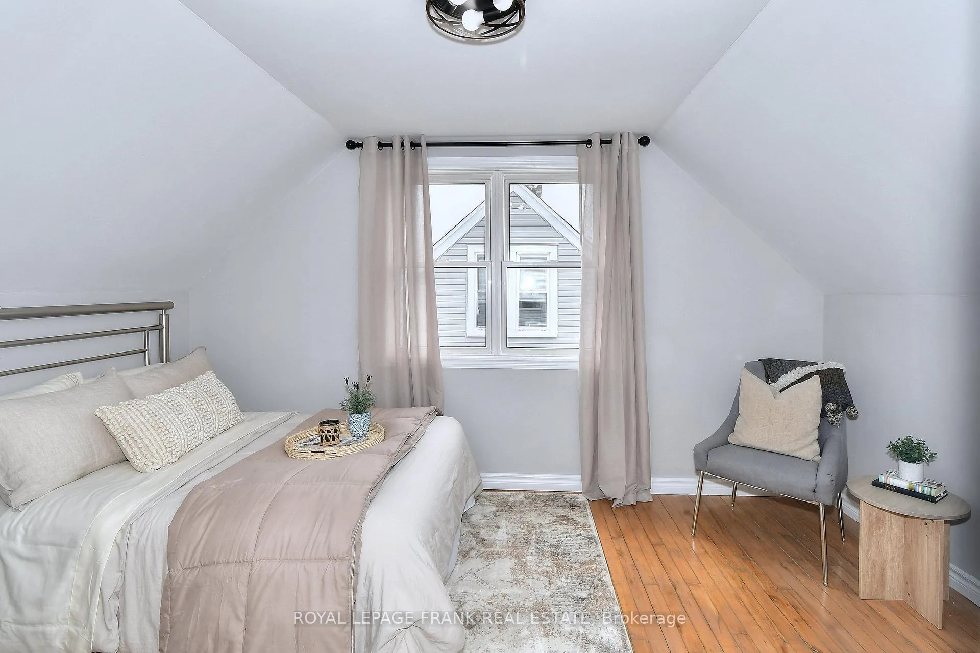 Photo 27 of 475 Brioux Avenue, Peterborough, Otonabee Ward 1 — HOMEH