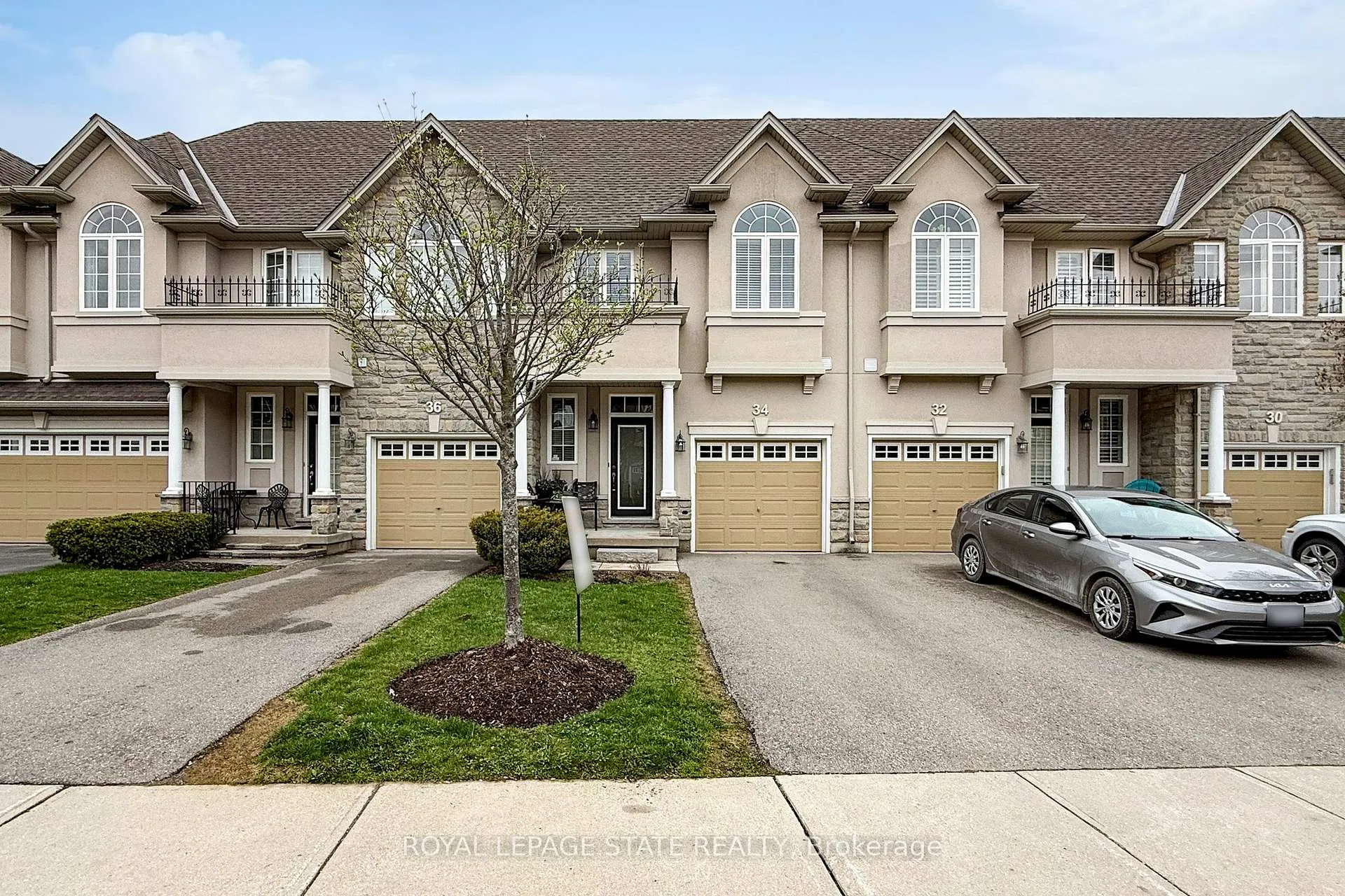 Photo 1 of 34 Forest Valley Crescent, Hamilton, Dundas — HOMEH