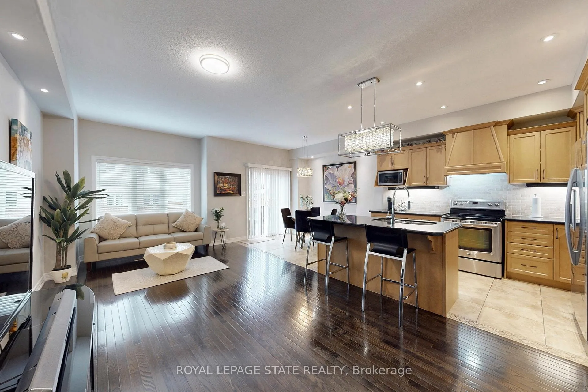 Photo 6 of 34 Forest Valley Crescent, Hamilton, Dundas — HOMEH