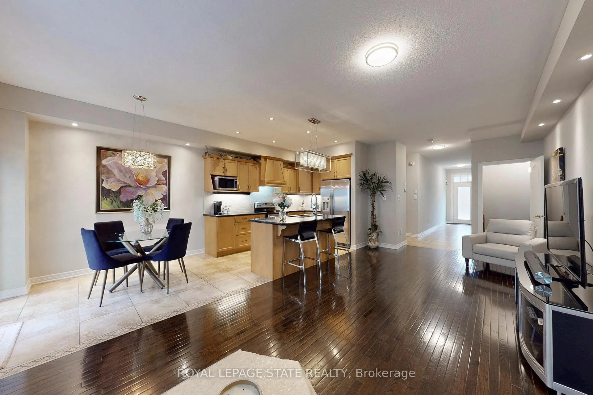 Photo 7 of 34 Forest Valley Crescent, Hamilton, Dundas — HOMEH