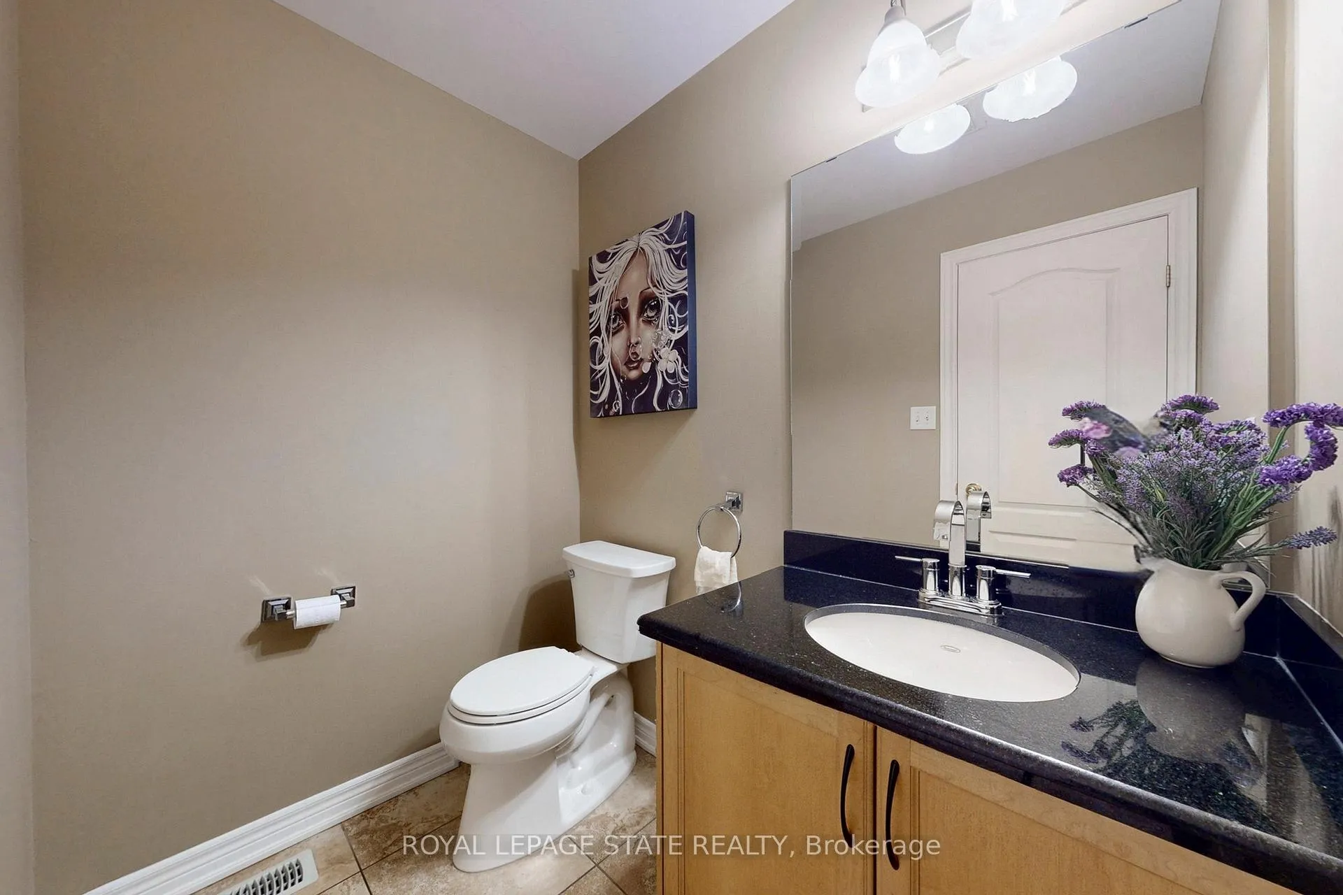 Photo 20 of 34 Forest Valley Crescent, Hamilton, Dundas — HOMEH