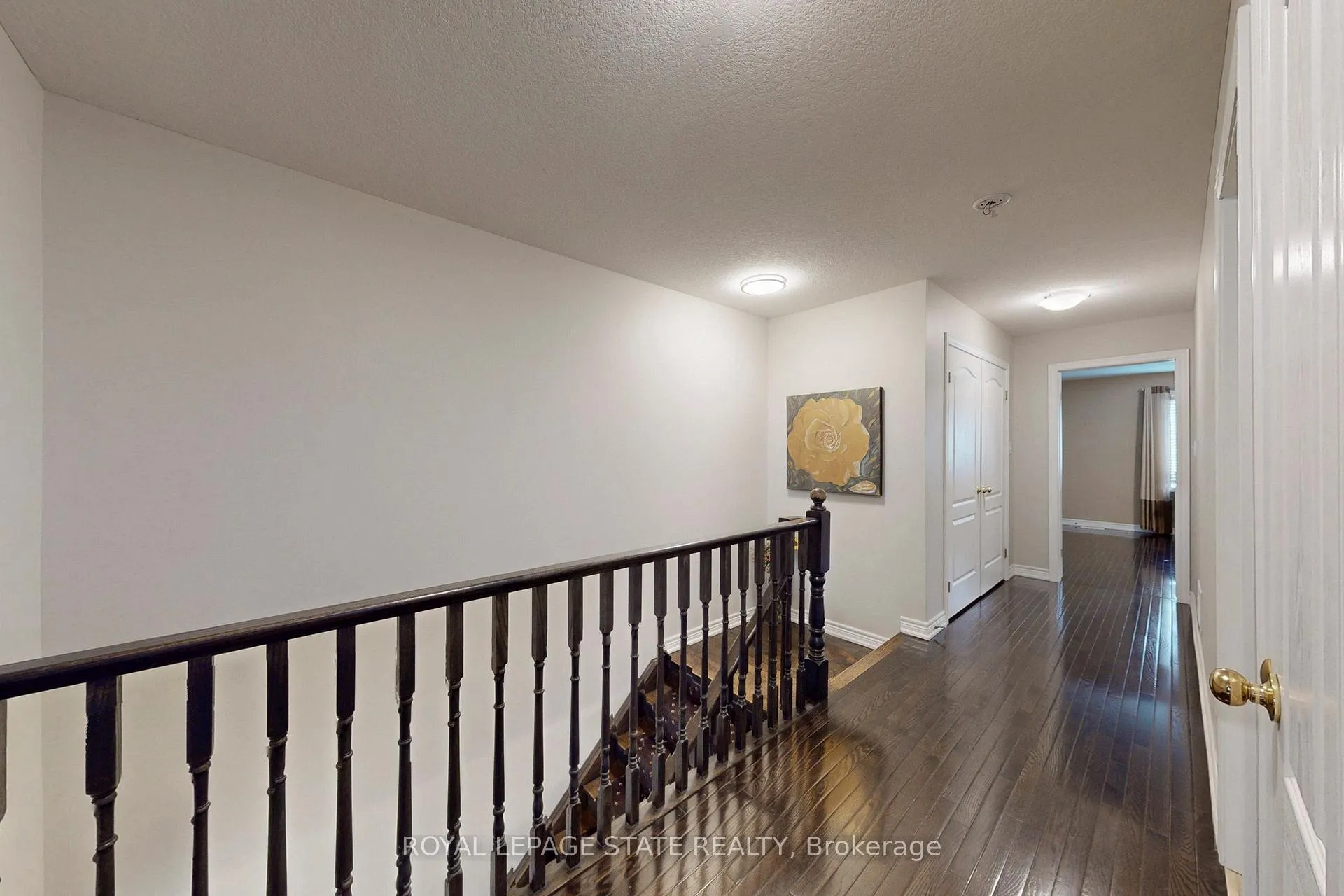 Photo 23 of 34 Forest Valley Crescent, Hamilton, Dundas — HOMEH