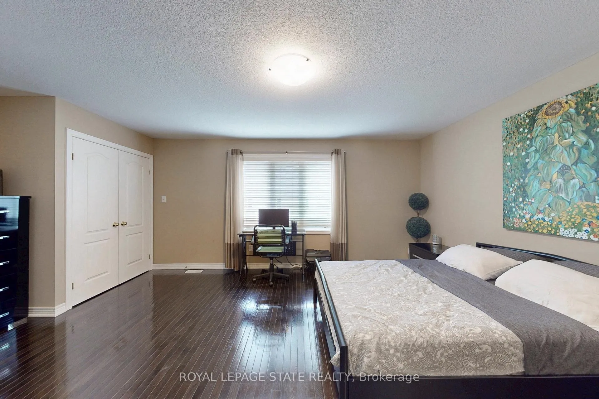Photo 25 of 34 Forest Valley Crescent, Hamilton, Dundas — HOMEH