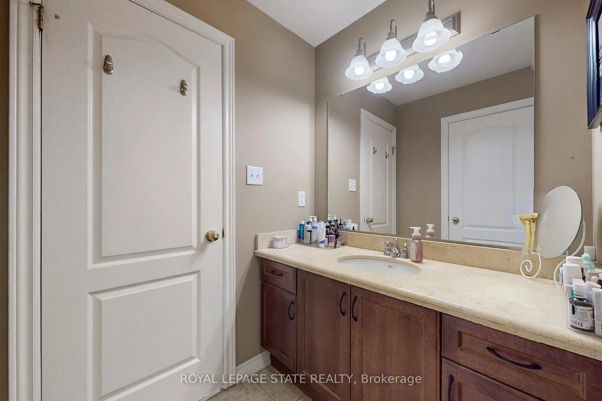 Photo 36 of 34 Forest Valley Crescent, Hamilton, Dundas — HOMEH