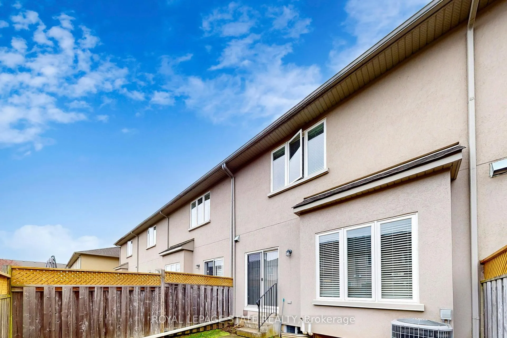 Photo 43 of 34 Forest Valley Crescent, Hamilton, Dundas — HOMEH