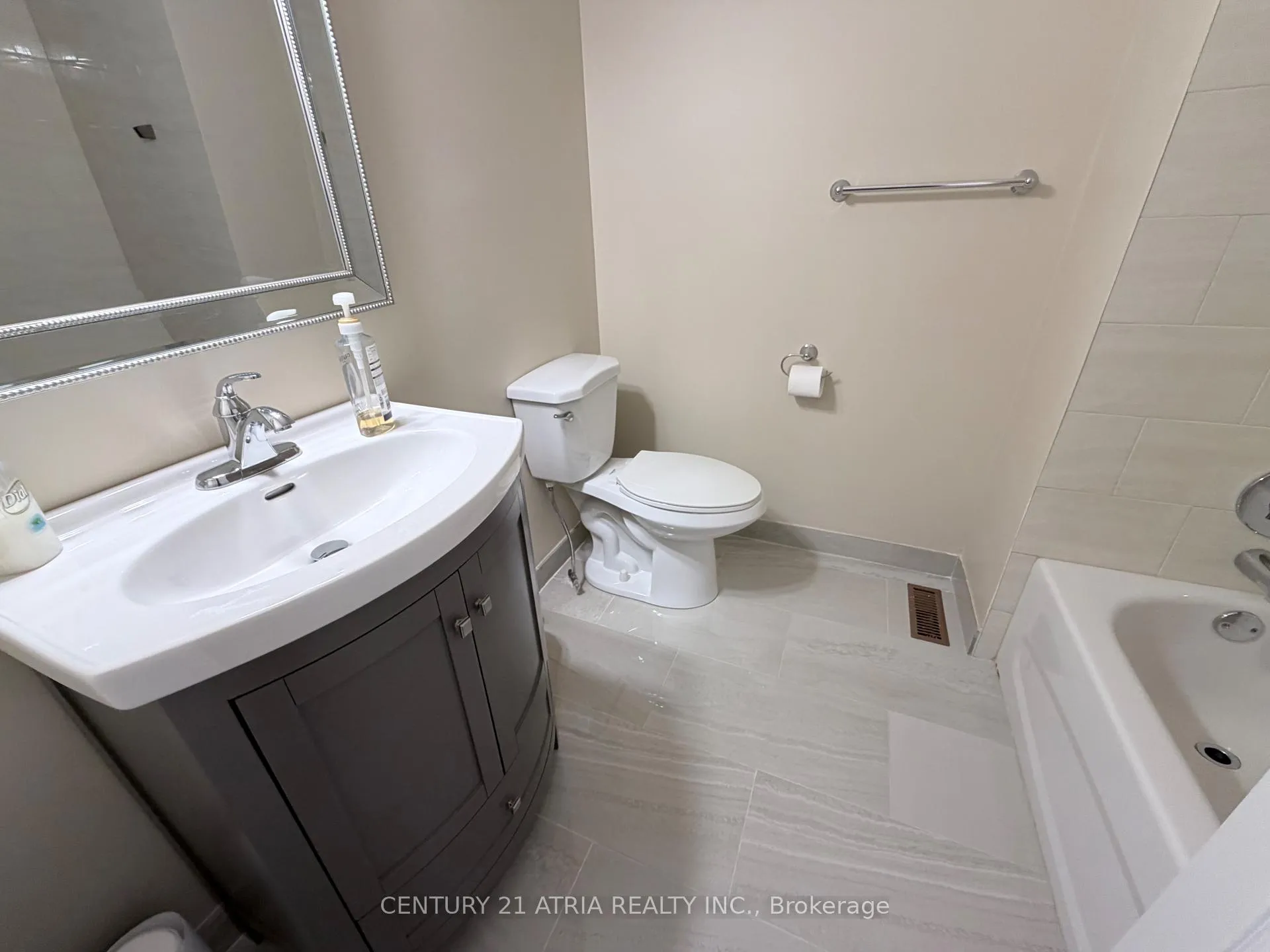 Photo 11 of 79 Maitland Drive, Markham, Milliken Mills West — HOMEH