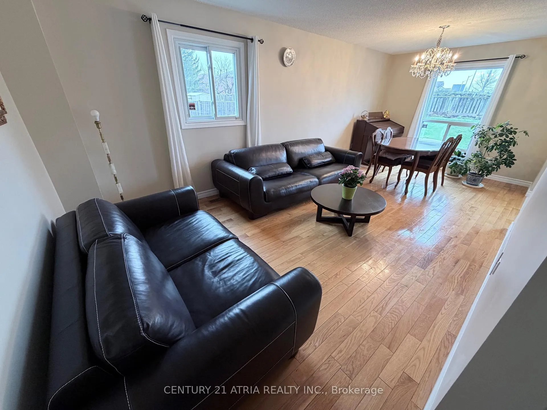Photo 13 of 79 Maitland Drive, Markham, Milliken Mills West — HOMEH