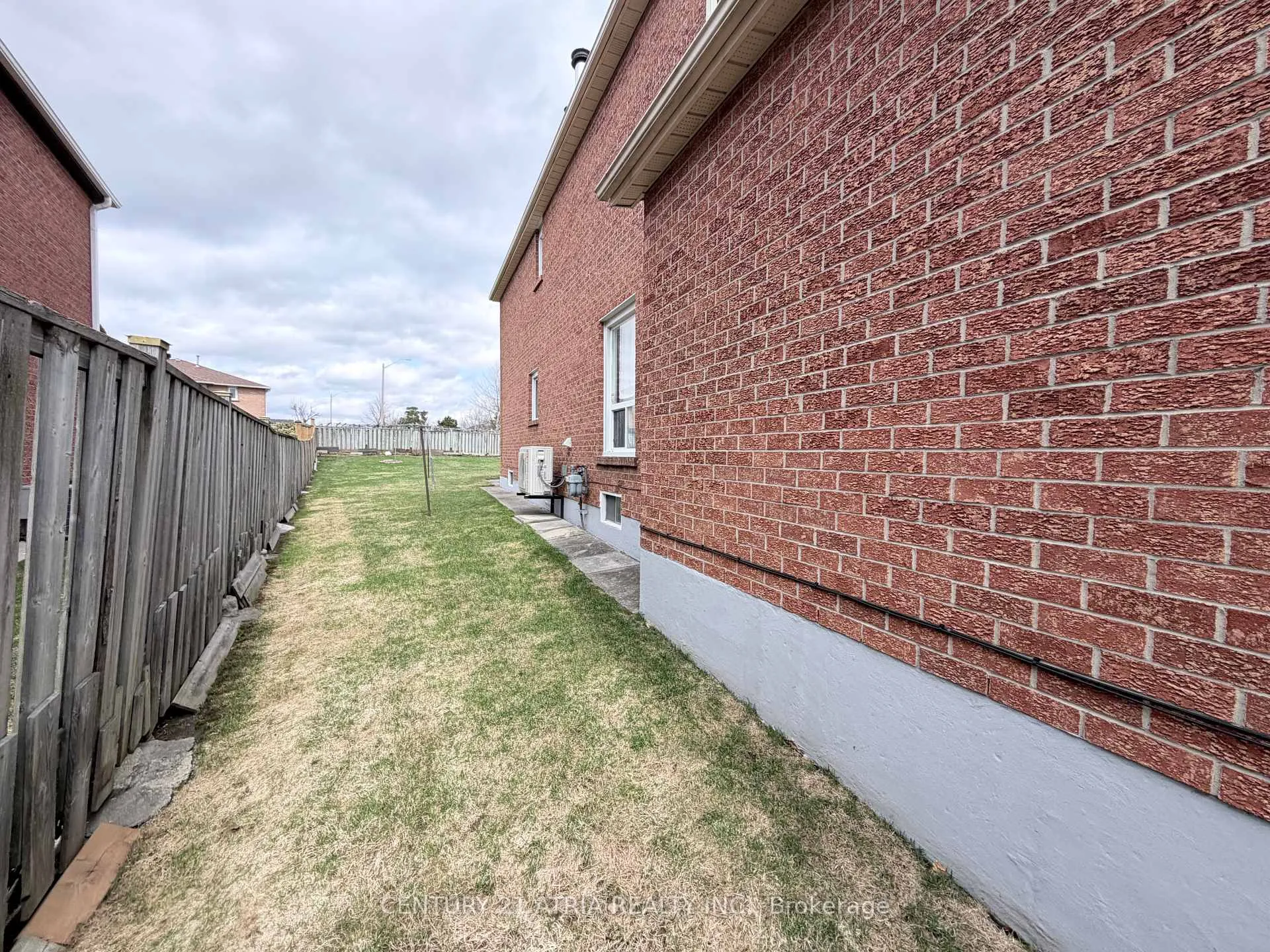 Photo 28 of 79 Maitland Drive, Markham, Milliken Mills West — HOMEH