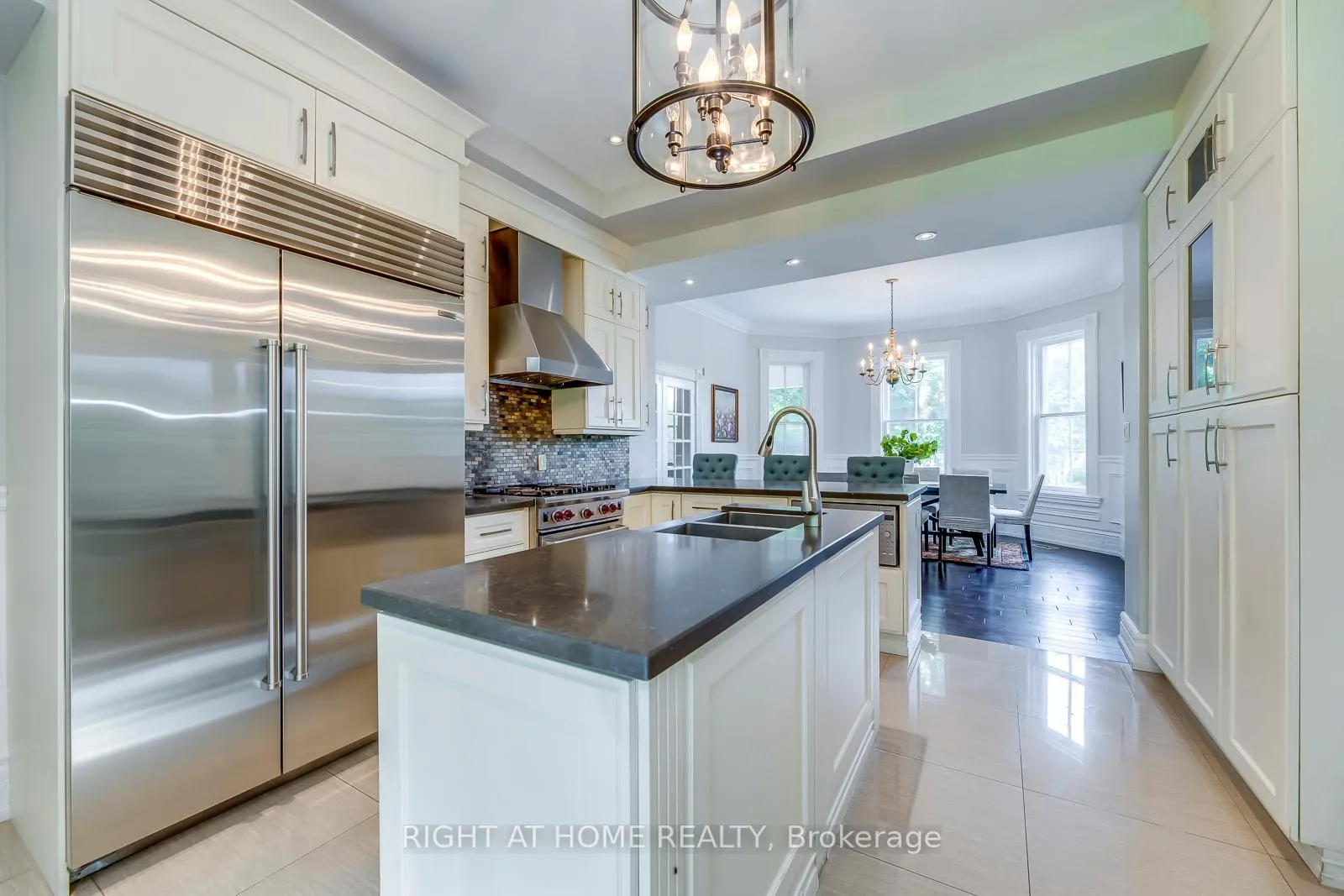 Photo 18 of 118 Main Street S, Brampton, Downtown Brampton — HOMEH