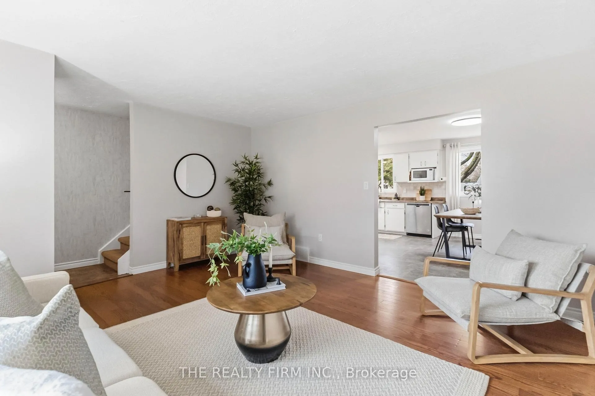 Photo 7 of 324 Oak Avenue, Strathroy-Caradoc, SW — HOMEH