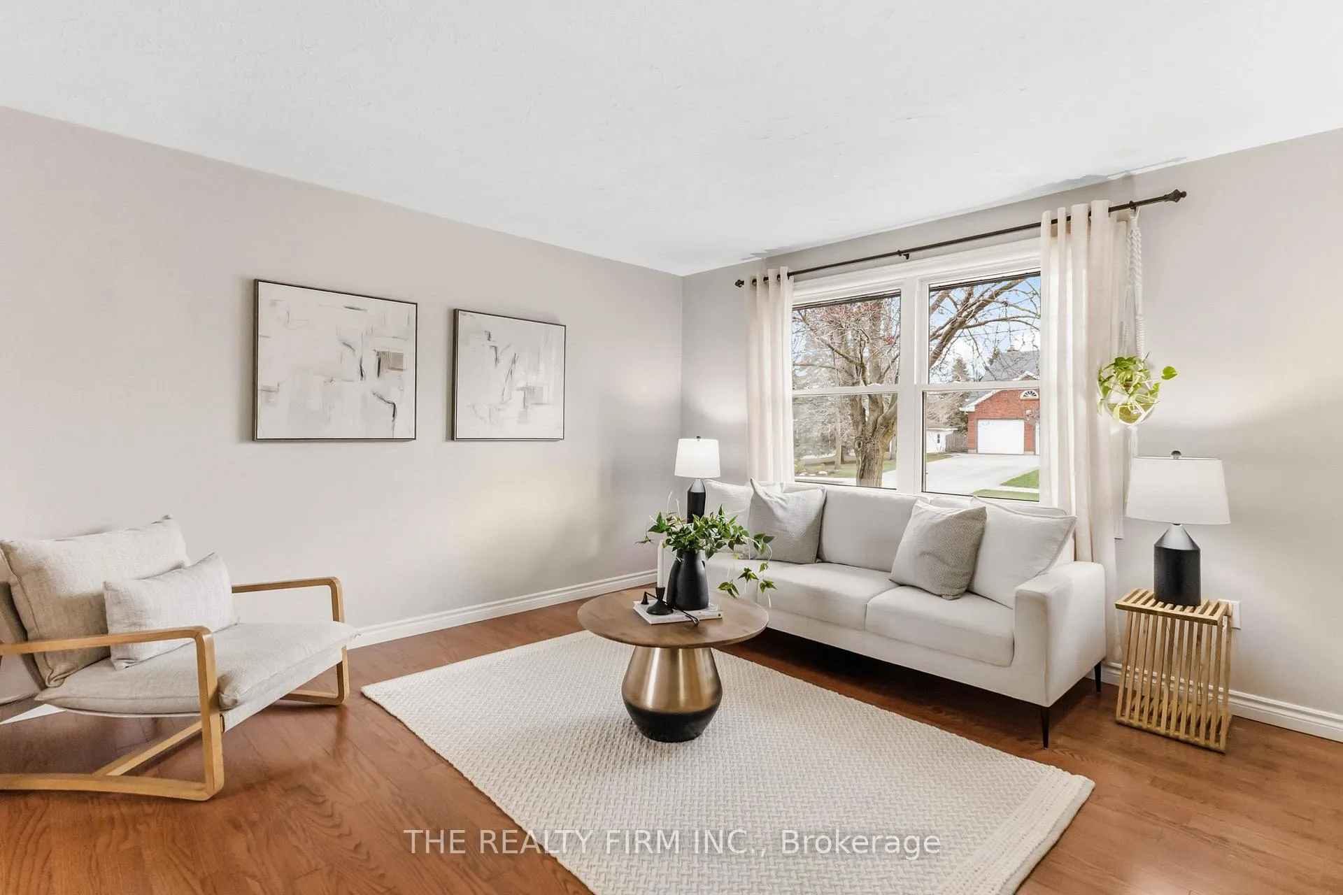 Photo 8 of 324 Oak Avenue, Strathroy-Caradoc, SW — HOMEH