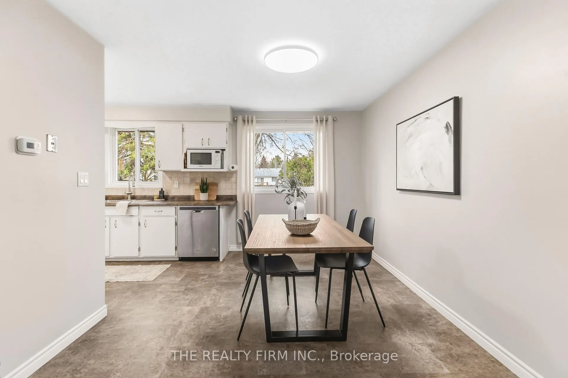 Photo 11 of 324 Oak Avenue, Strathroy-Caradoc, SW — HOMEH