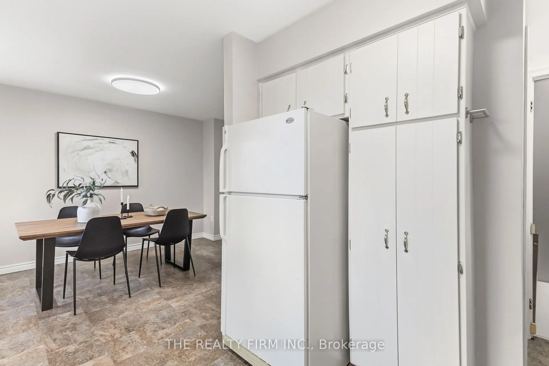 Photo 18 of 324 Oak Avenue, Strathroy-Caradoc, SW — HOMEH