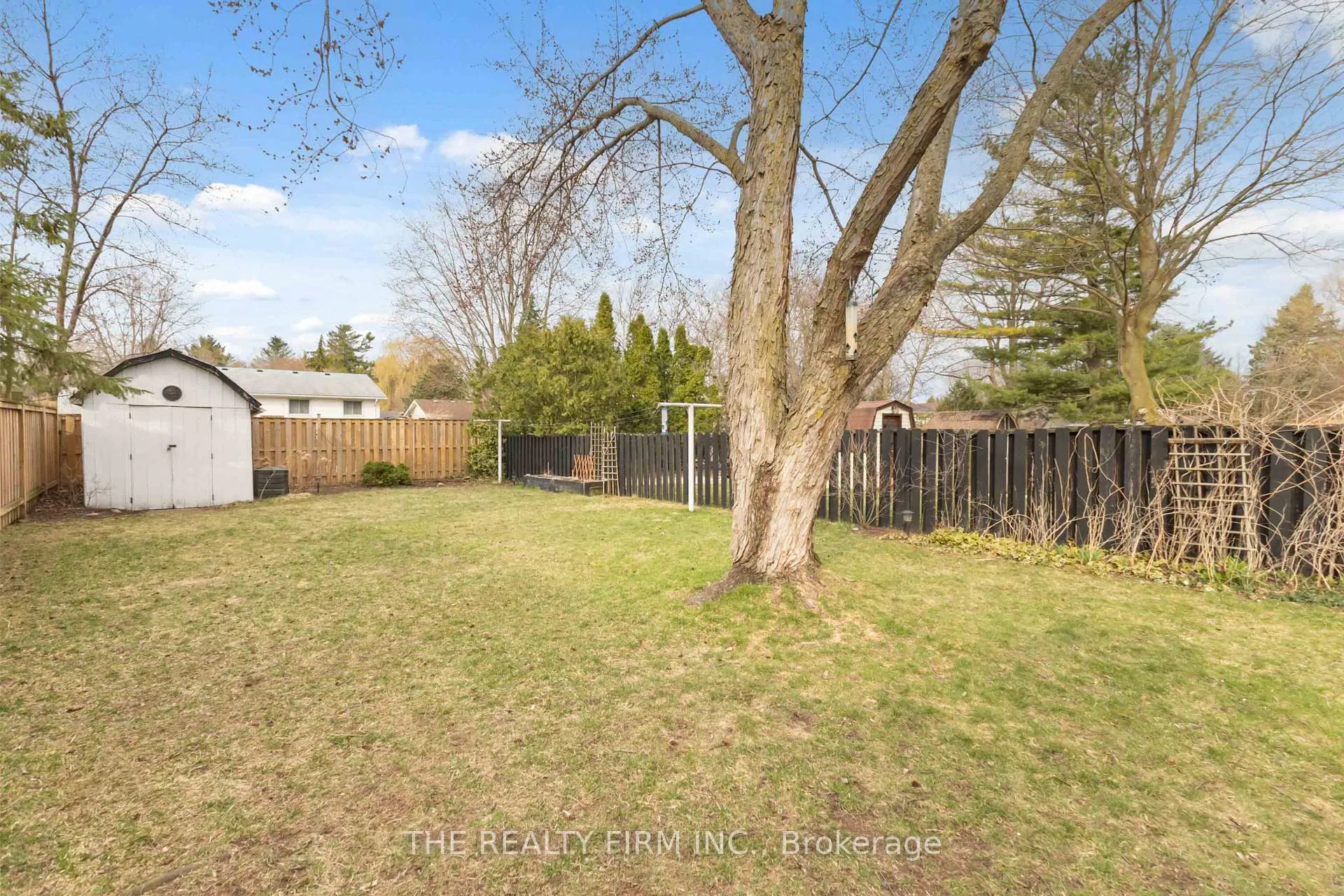 Photo 38 of 324 Oak Avenue, Strathroy-Caradoc, SW — HOMEH