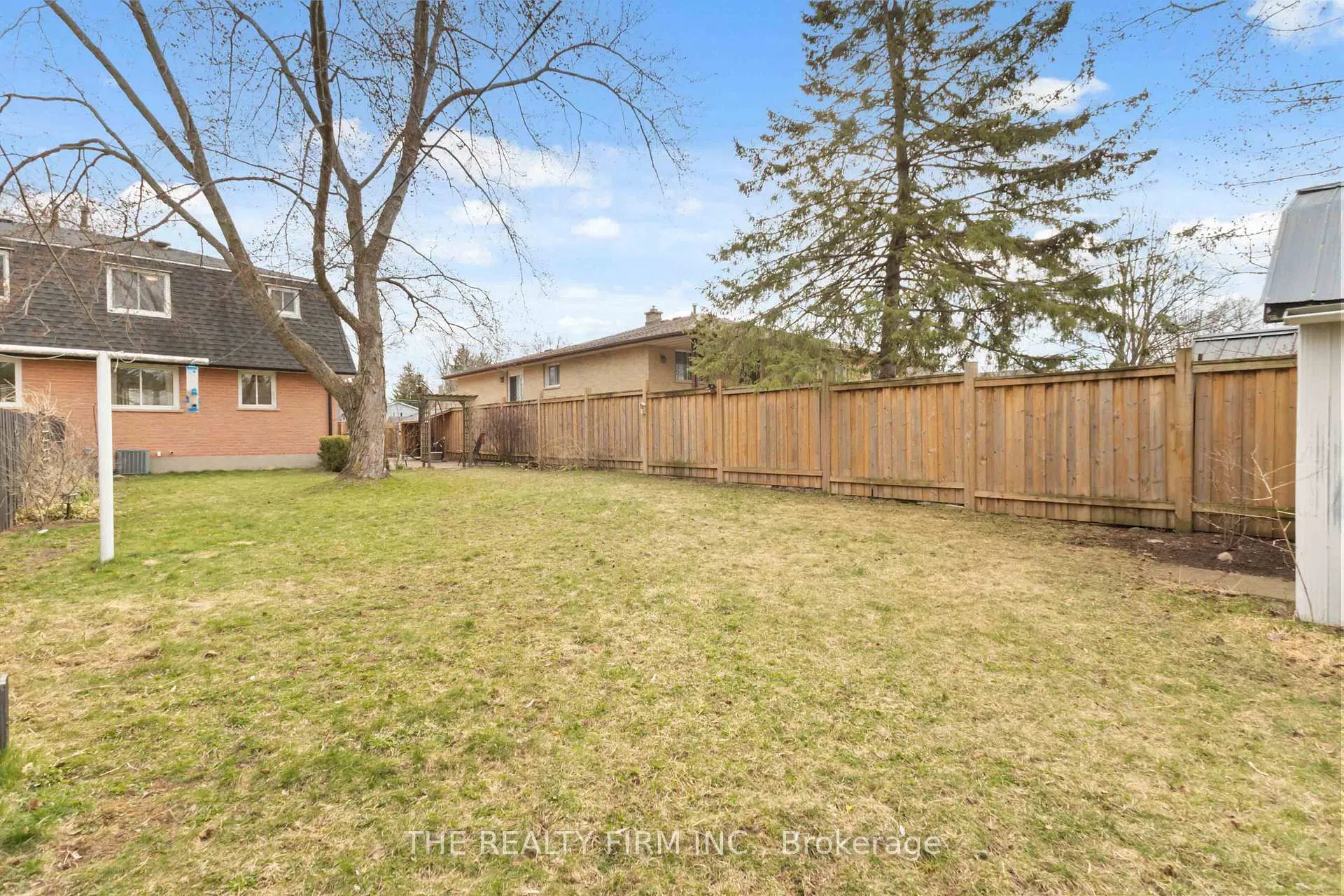 Photo 42 of 324 Oak Avenue, Strathroy-Caradoc, SW — HOMEH