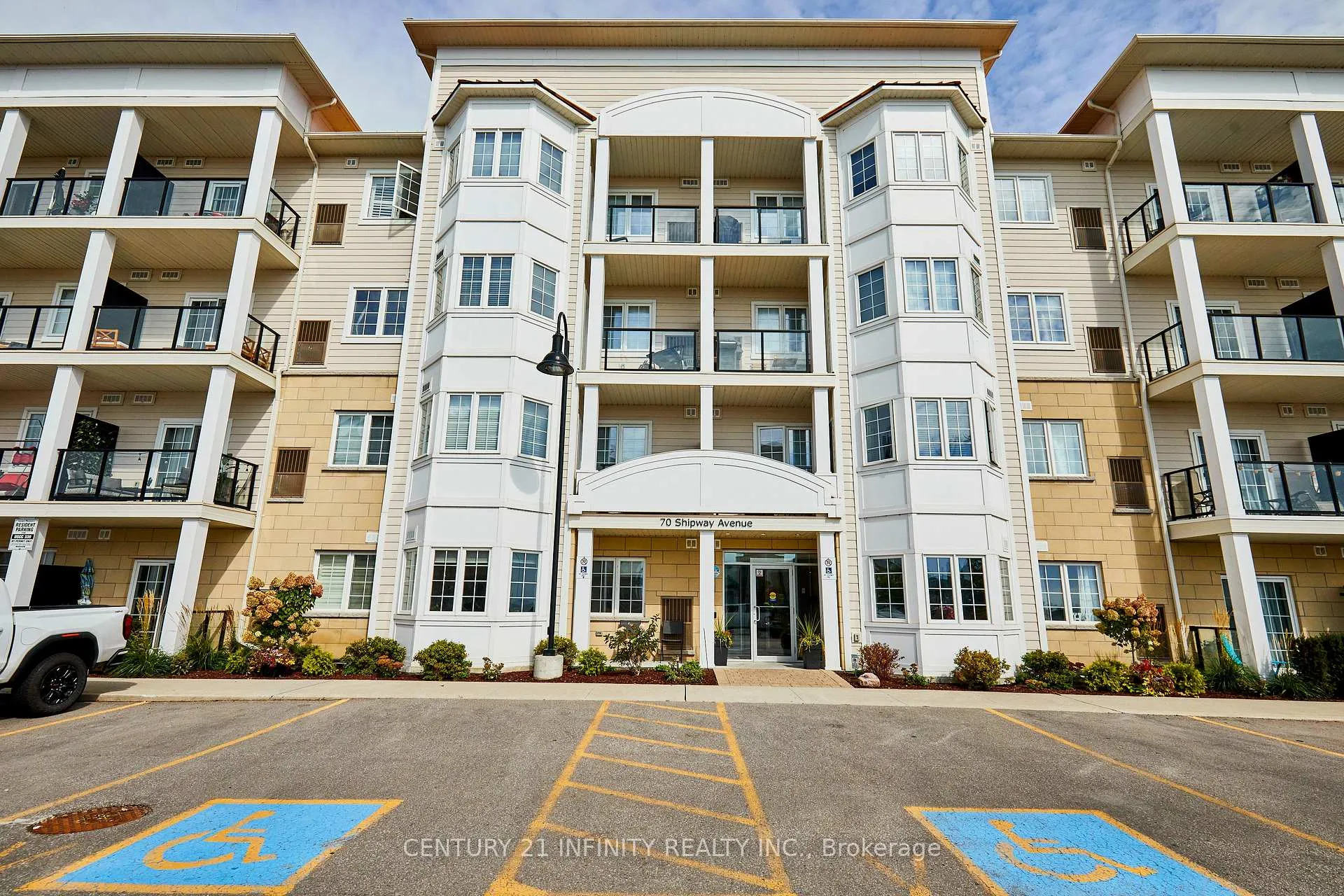 Photo 2 of Unit 101, 70 Shipway Avenue, Clarington, Newcastle — HOMEH
