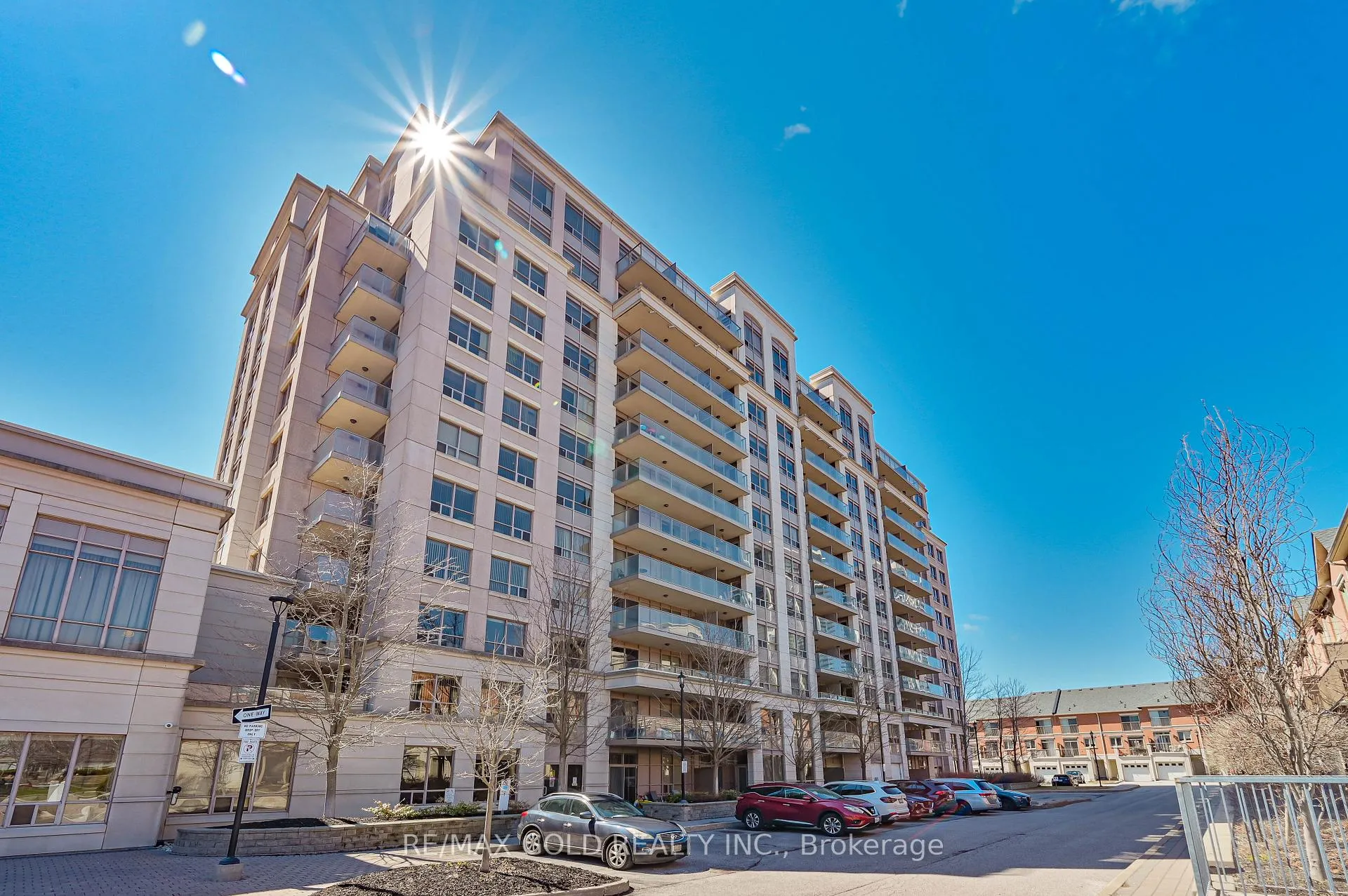 Front of Unit 319, 37 Galleria Parkway