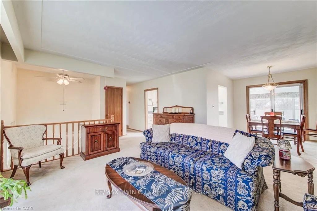 Photo 5 of 85 Burlington Drive, Kitchener — HOMEH