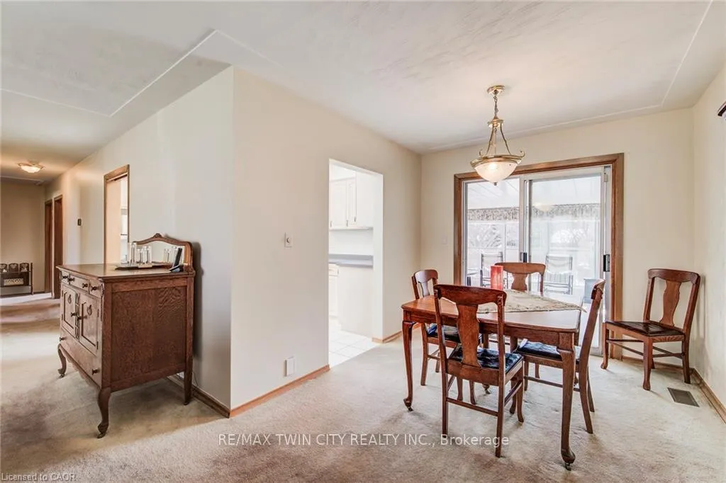 Photo 6 of 85 Burlington Drive, Kitchener — HOMEH
