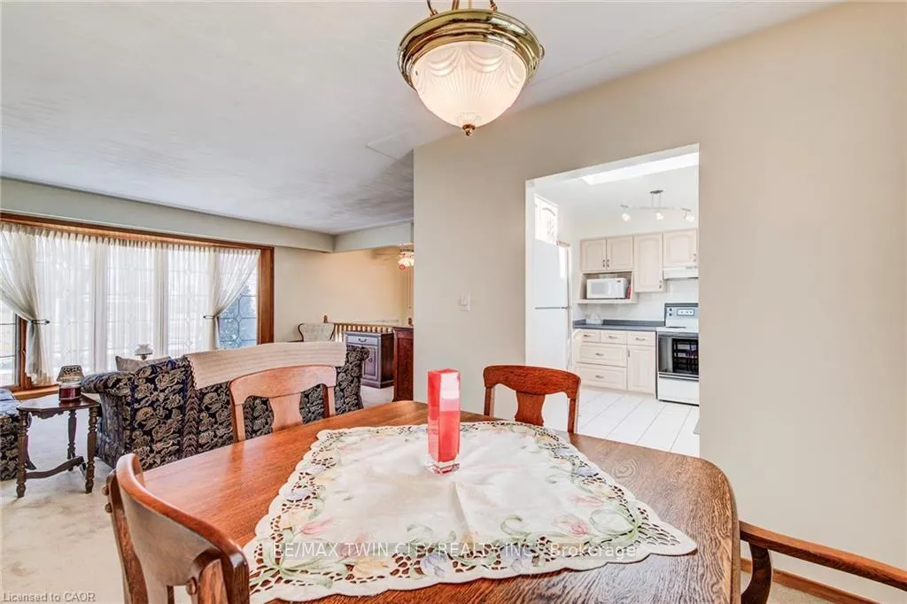 Photo 7 of 85 Burlington Drive, Kitchener — HOMEH