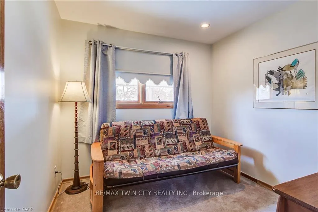 Photo 15 of 85 Burlington Drive, Kitchener — HOMEH