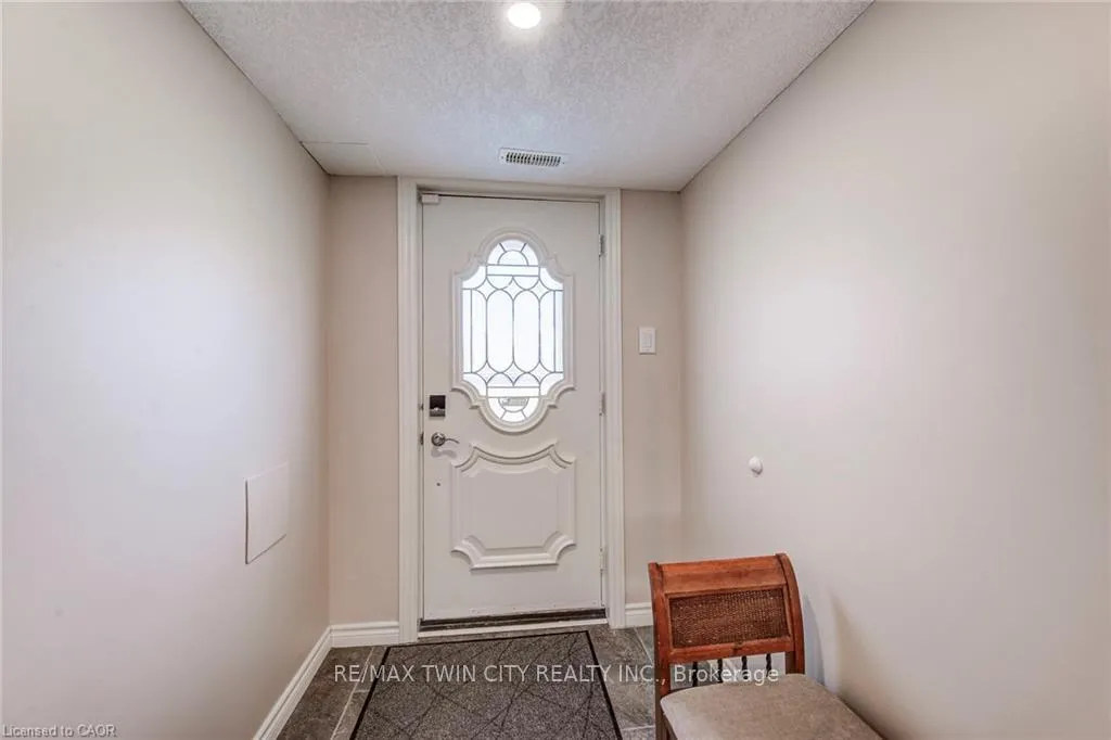 Photo 19 of 85 Burlington Drive, Kitchener — HOMEH