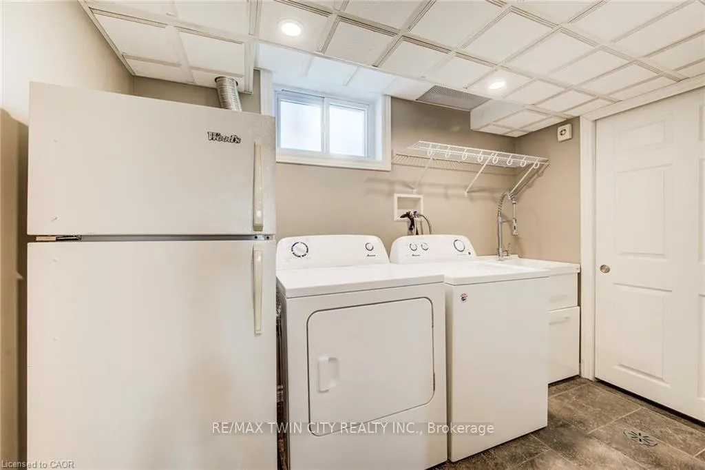 Photo 23 of 85 Burlington Drive, Kitchener — HOMEH