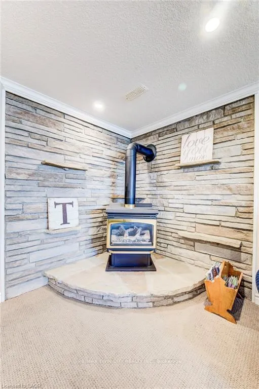 Photo 28 of 85 Burlington Drive, Kitchener — HOMEH