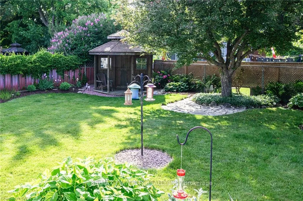 Photo 34 of 85 Burlington Drive, Kitchener — HOMEH