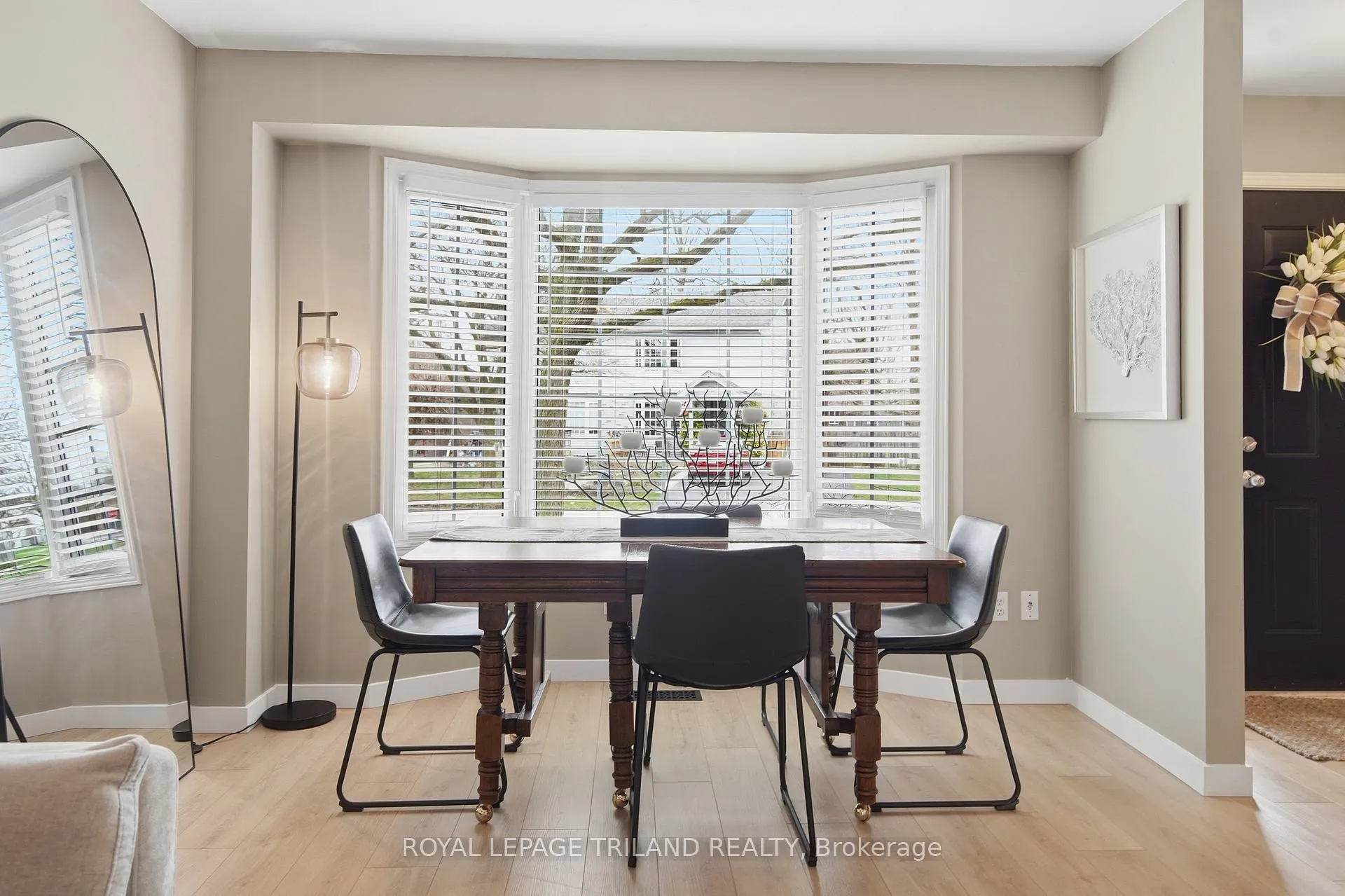 Photo 8 of 16 Bowcott Crescent, London, East I — HOMEH