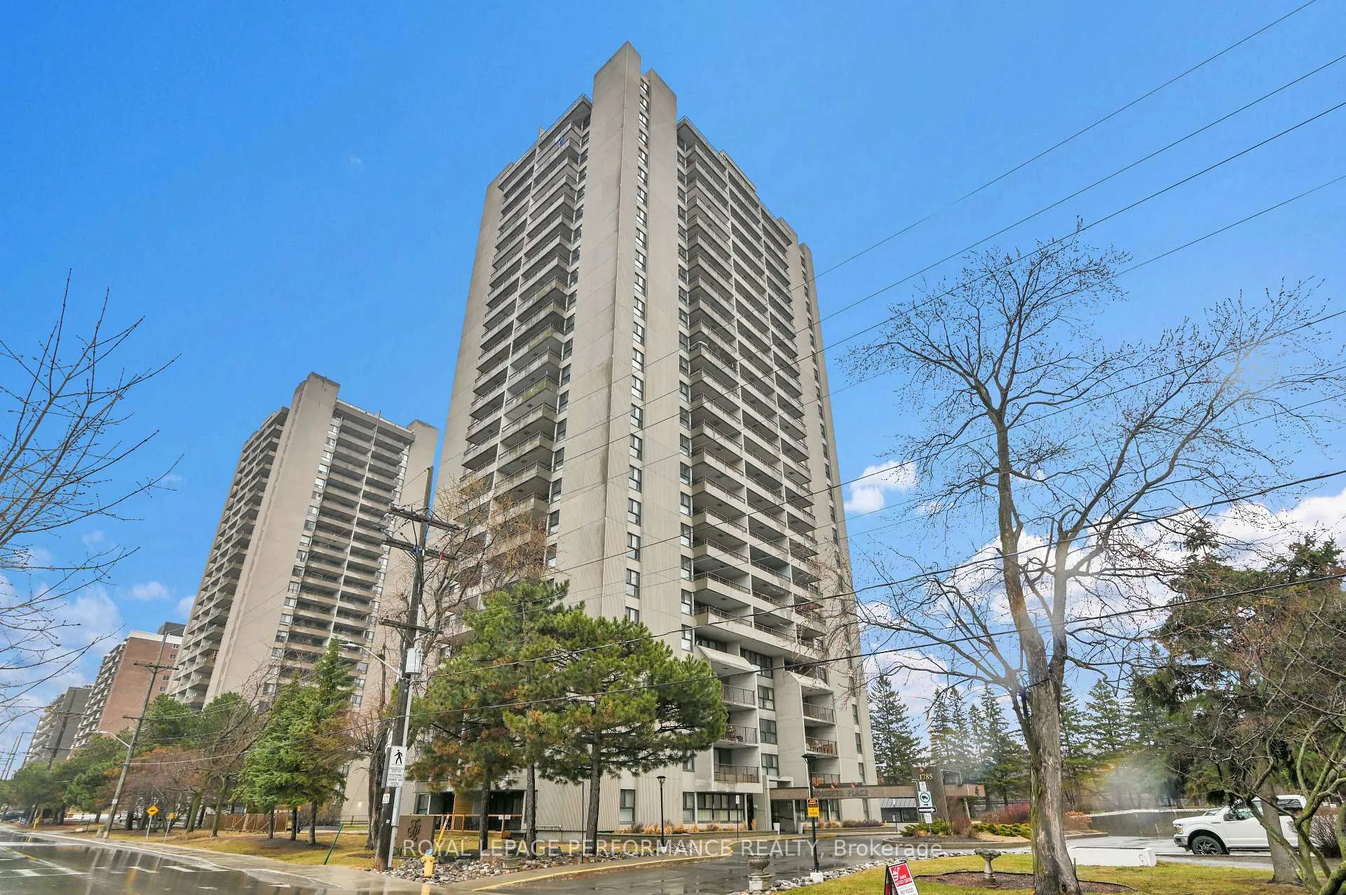 Photo 4 of Unit 1102, 1785 Frobisher Lane, Ottawa, Riverview Park — HOMEH