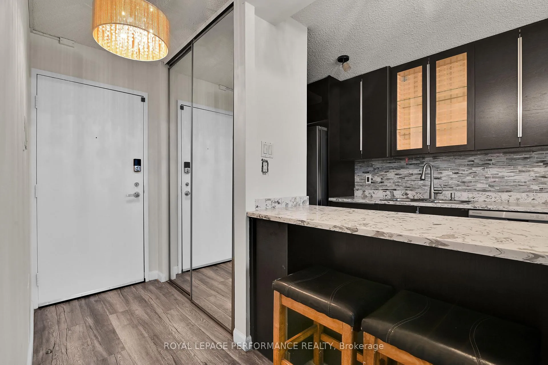 Photo 10 of Unit 1102, 1785 Frobisher Lane, Ottawa, Riverview Park — HOMEH