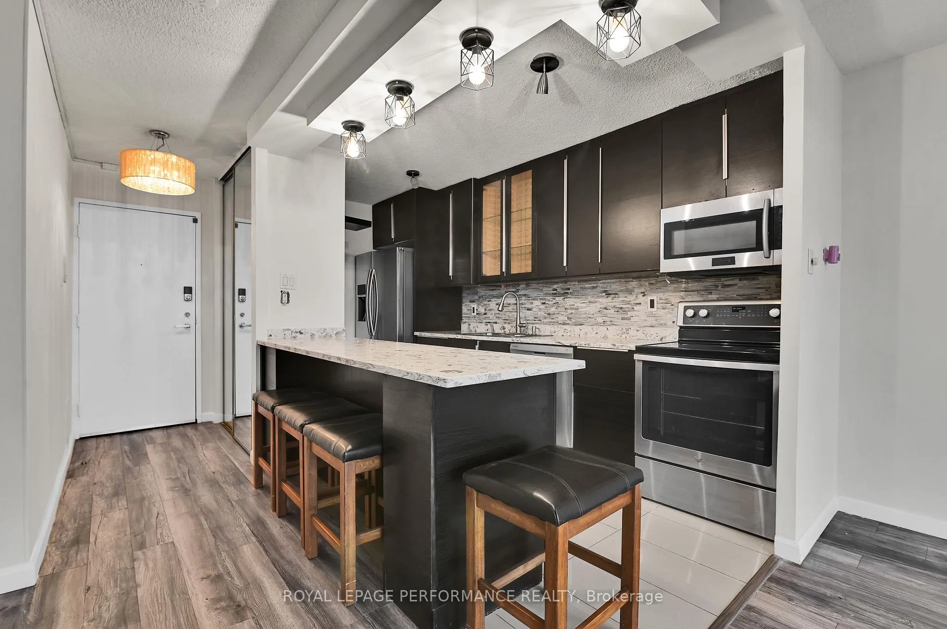 Photo 12 of Unit 1102, 1785 Frobisher Lane, Ottawa, Riverview Park — HOMEH