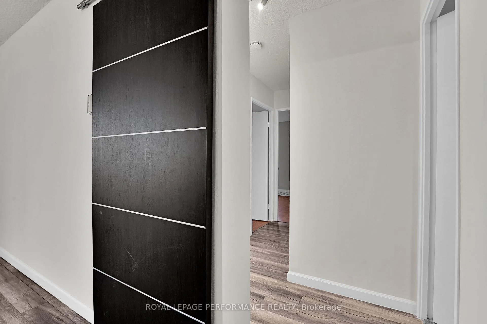 Photo 19 of Unit 1102, 1785 Frobisher Lane, Ottawa, Riverview Park — HOMEH